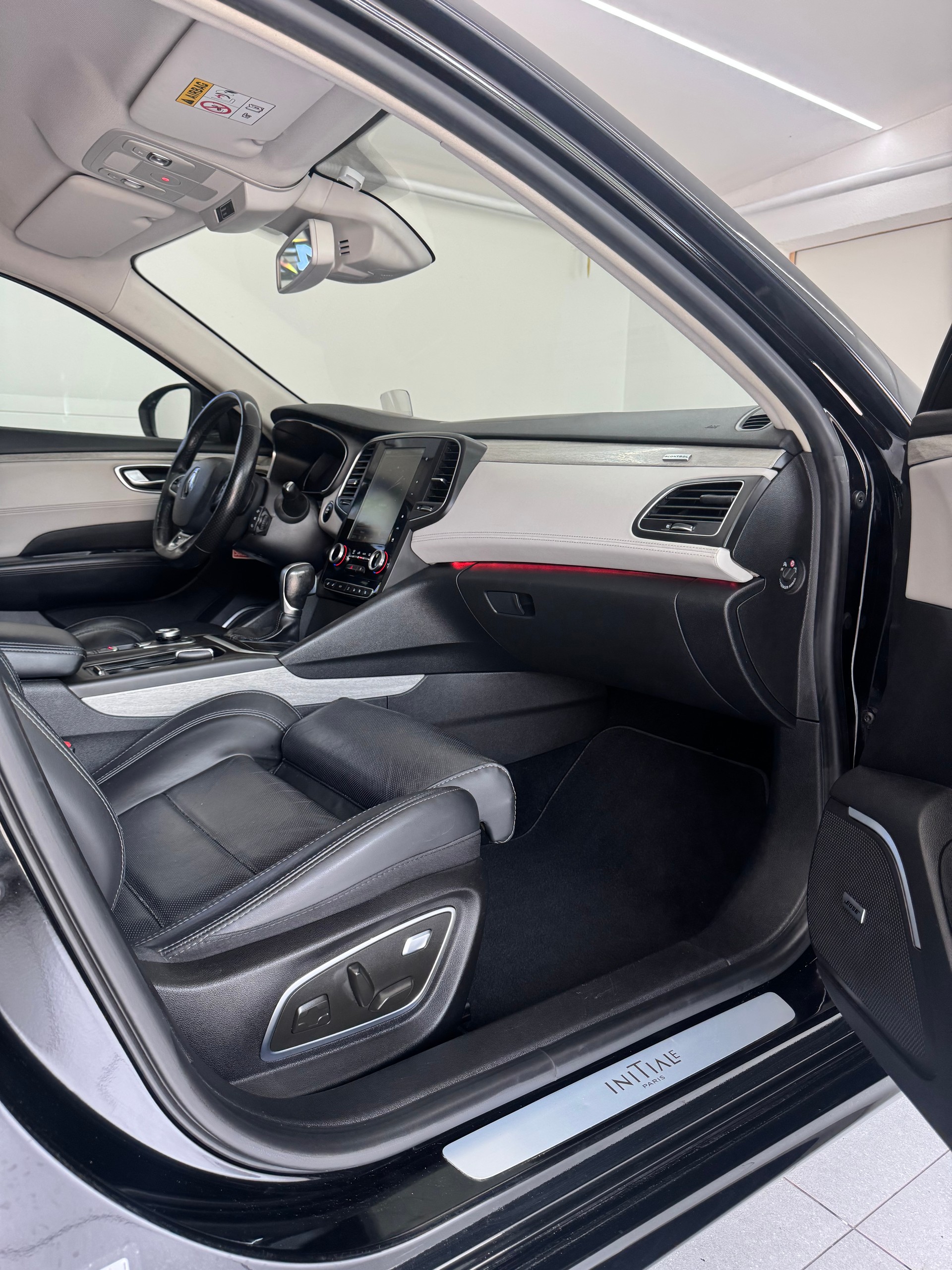 RENAULT Talisman Grandtour 1.6 TCe Initiale EDC*CH-Fahrzeug*-image-11
