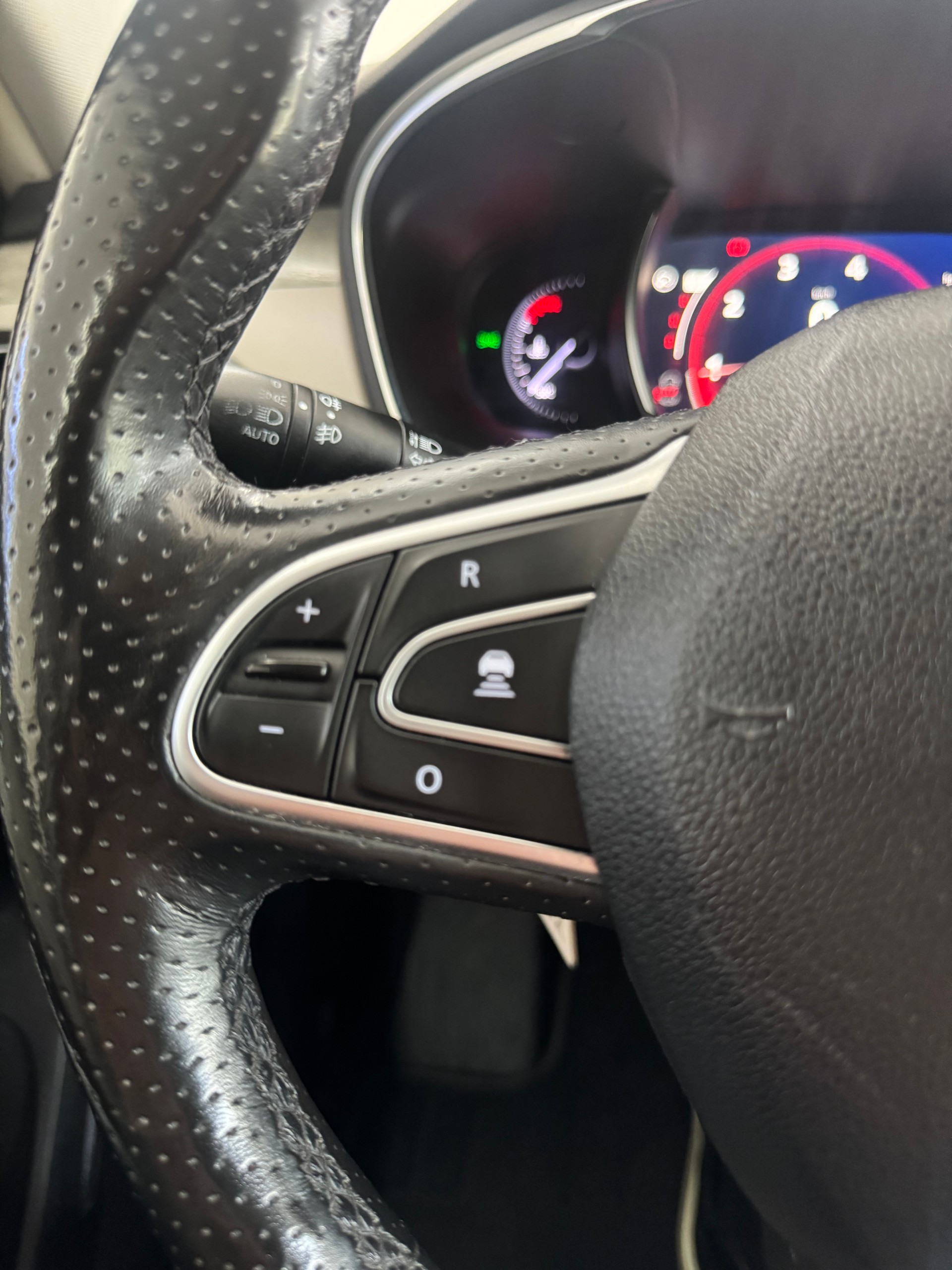 RENAULT Talisman Grandtour 1.6 TCe Initiale EDC*CH-Fahrzeug*-image-14