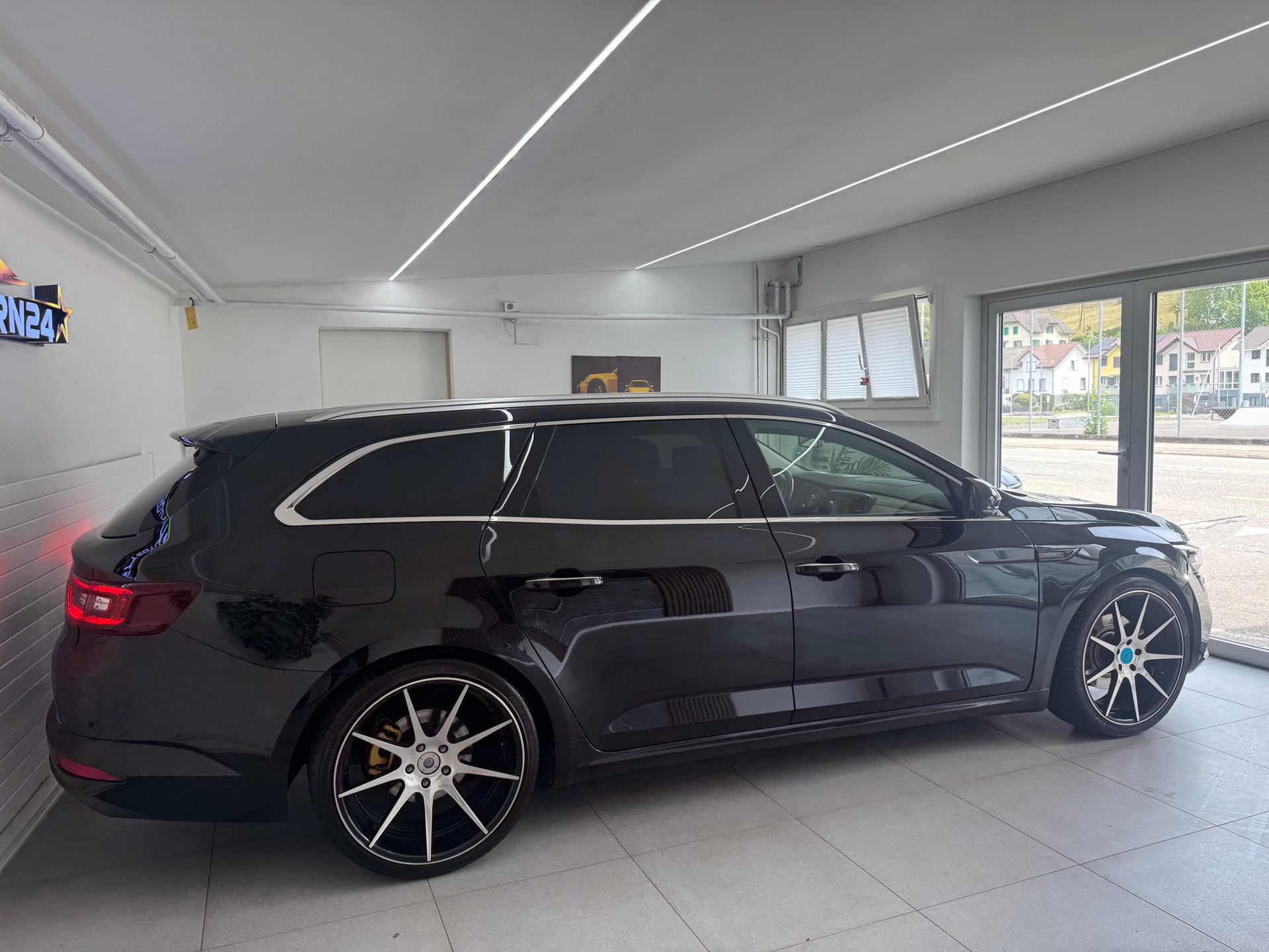 RENAULT Talisman Grandtour 1.6 TCe Initiale EDC*CH-Fahrzeug*-image-6