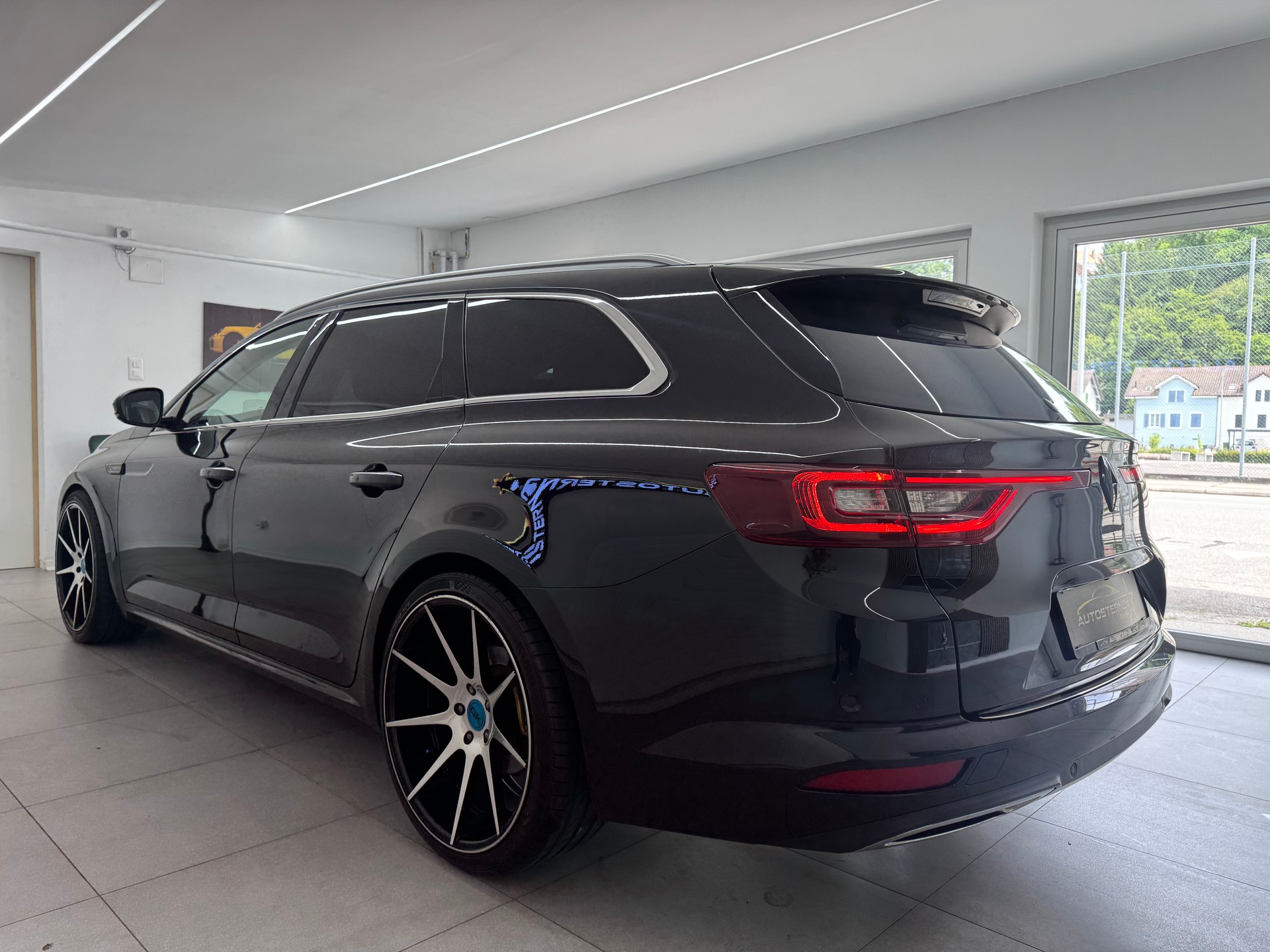 RENAULT Talisman Grandtour 1.6 TCe Initiale EDC*CH-Fahrzeug*-image-5