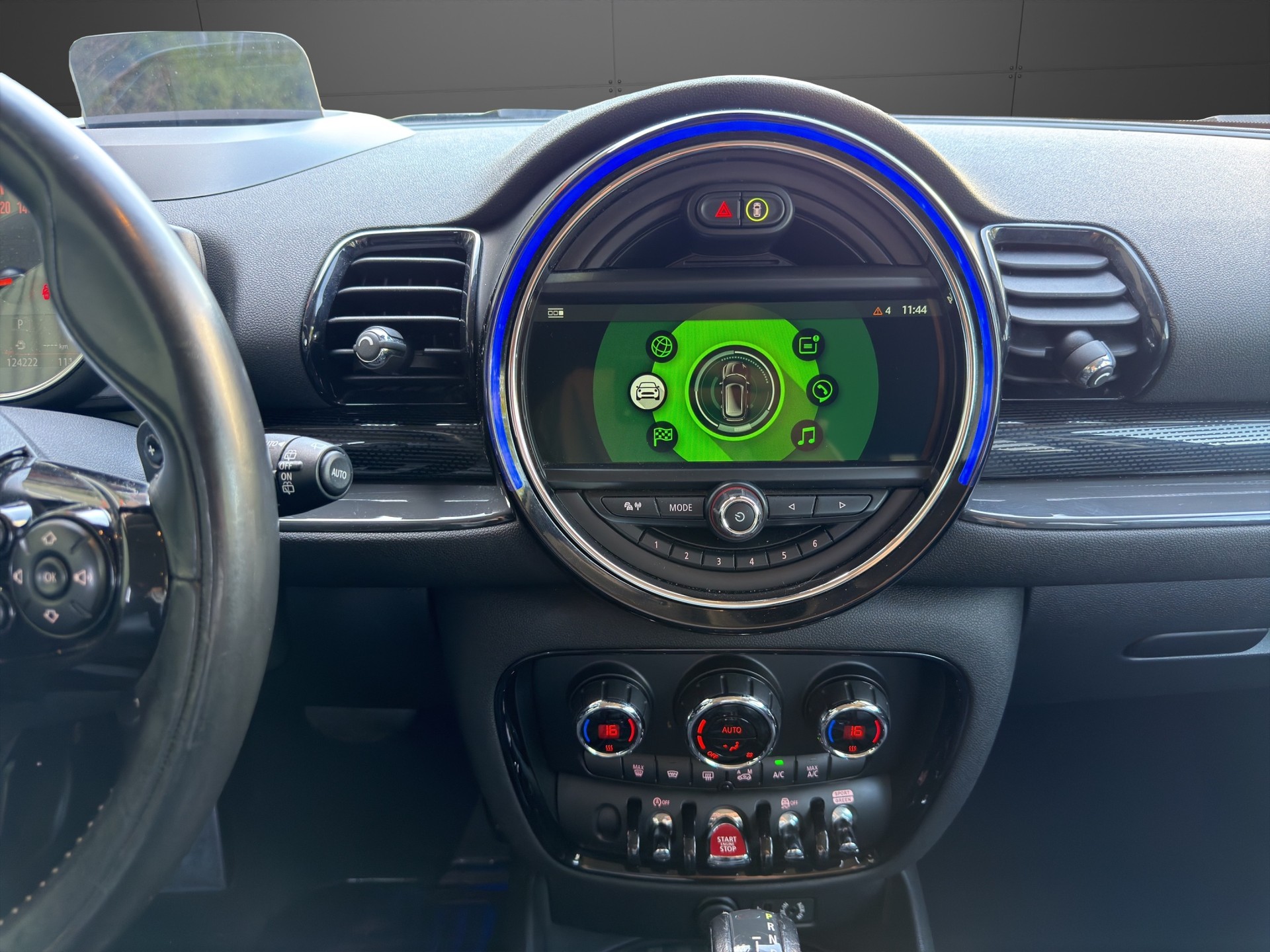 MINI Clubman Cooper SD ALL4 Steptronic-image-11