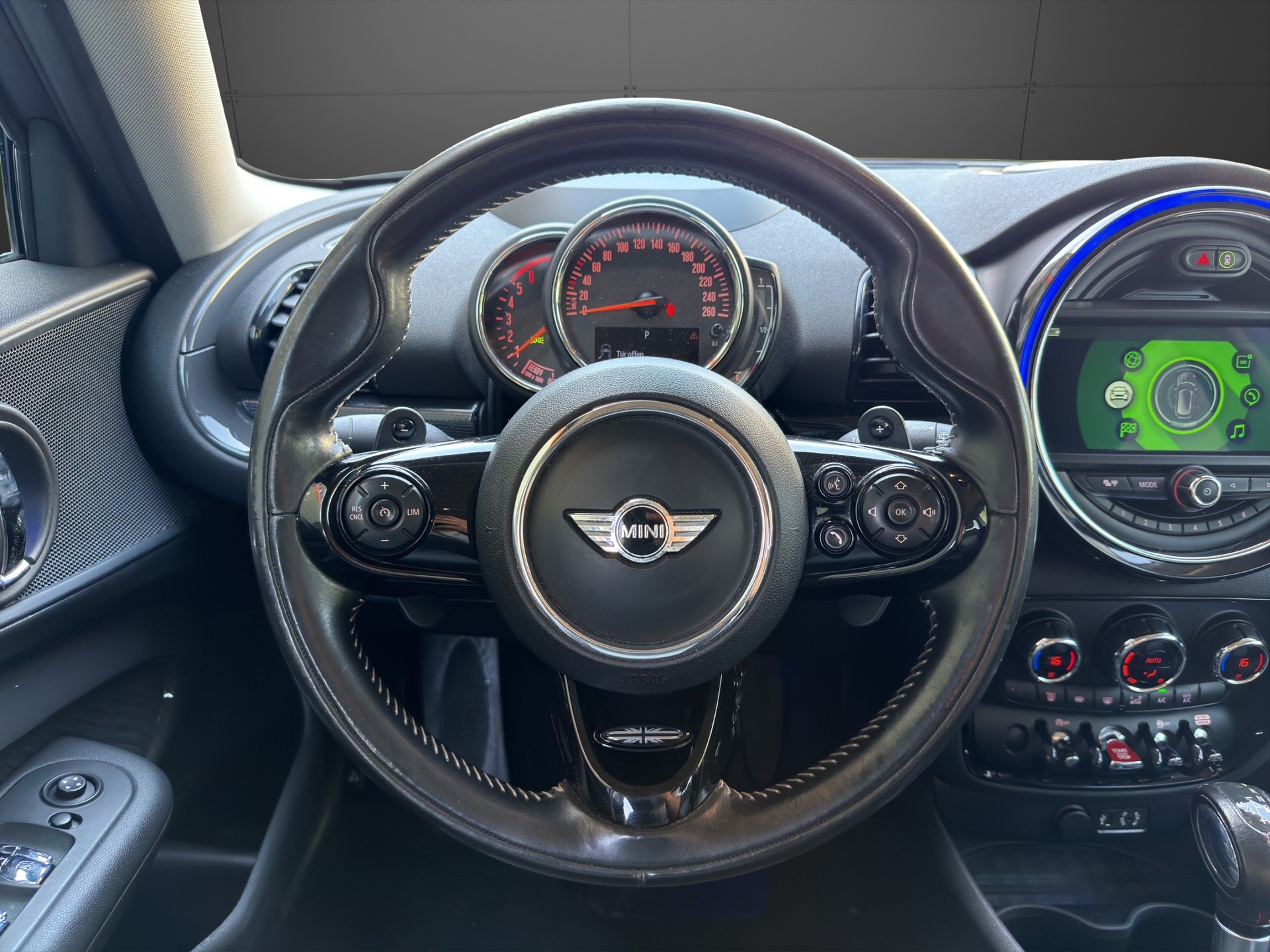 MINI Clubman Cooper SD ALL4 Steptronic-image-14