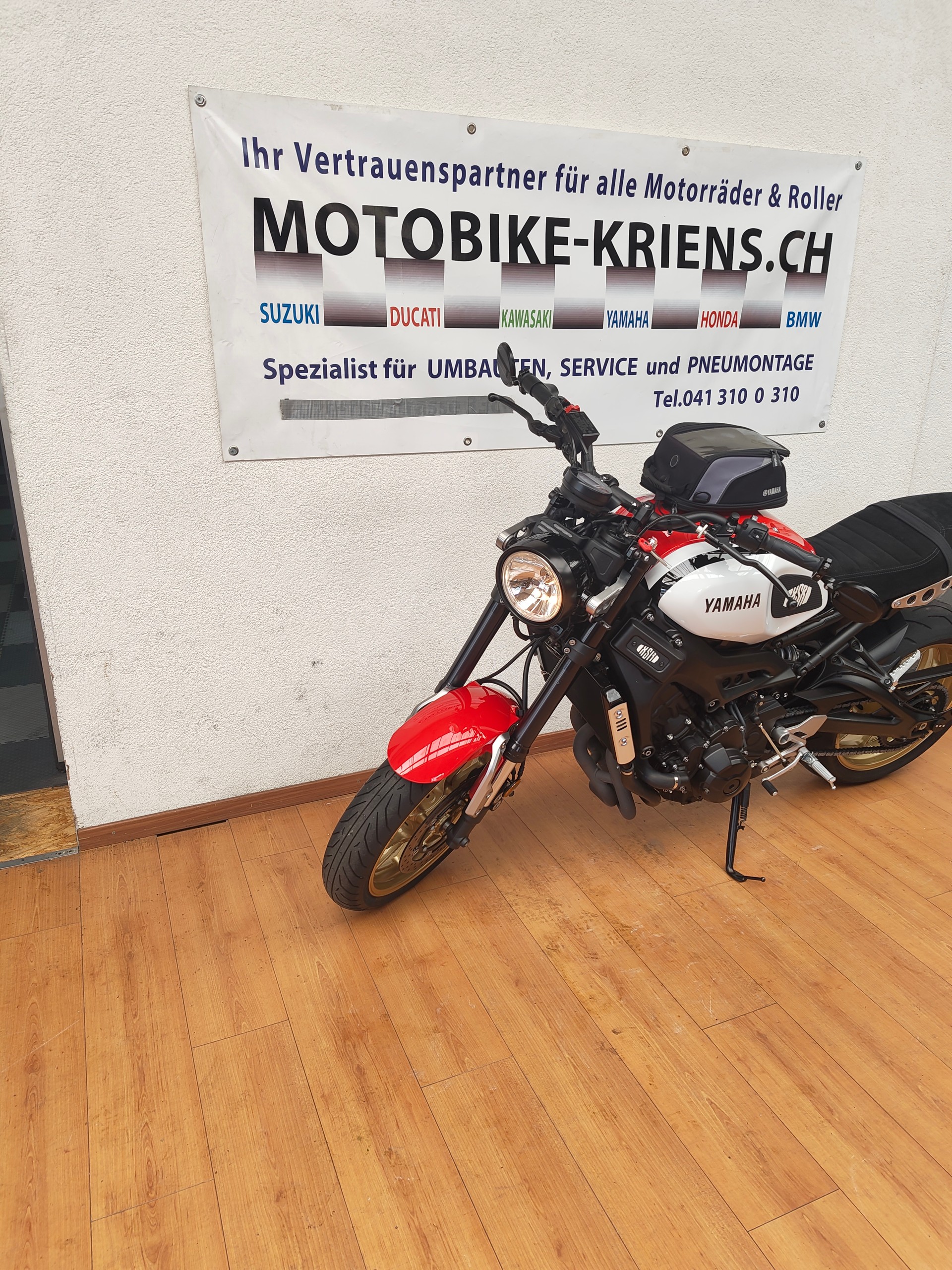 YAMAHA XSR 900-image-3