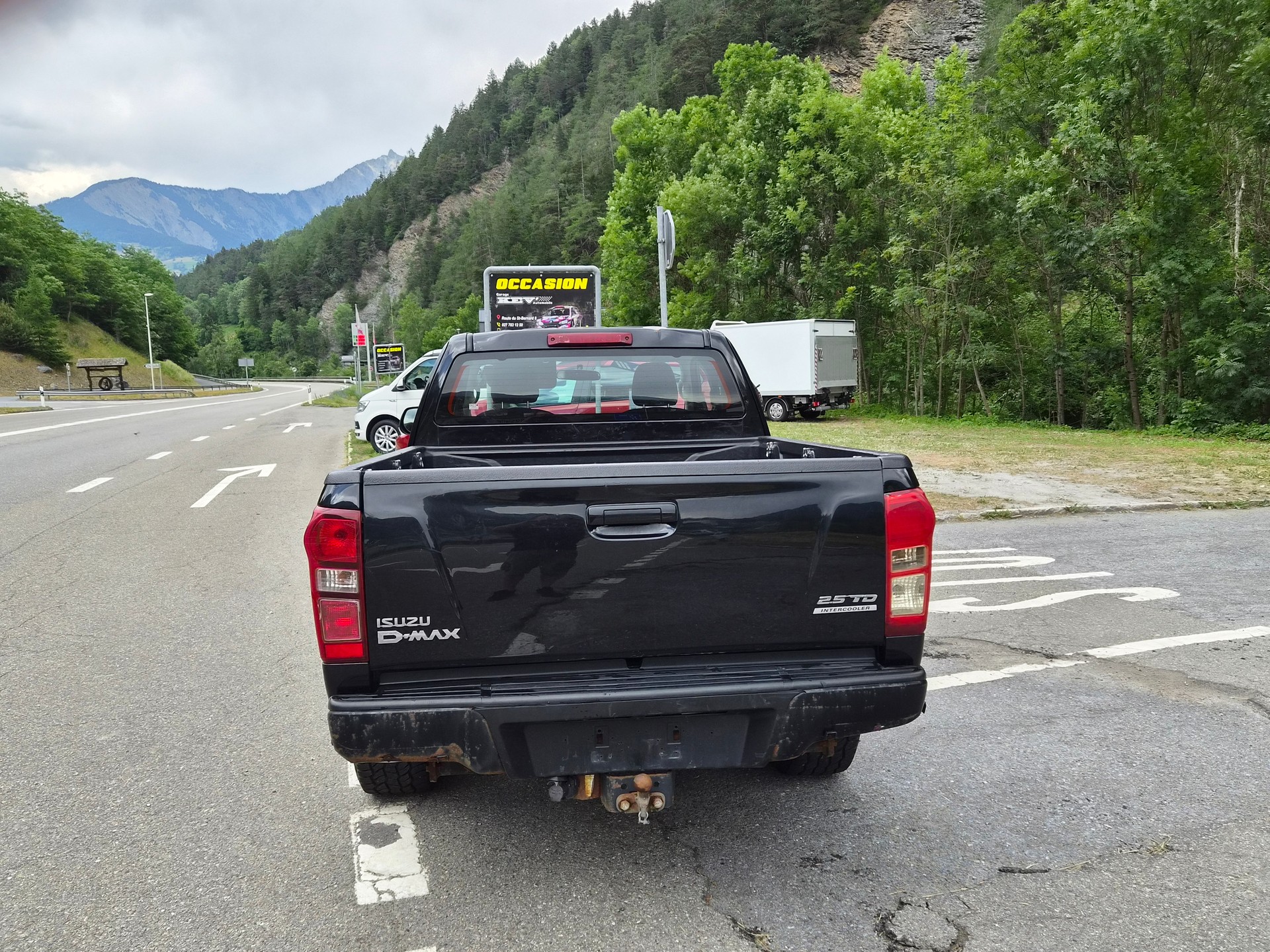 ISUZU D-MAX 2.5 SpaceCab Satellite 4x4-image-9