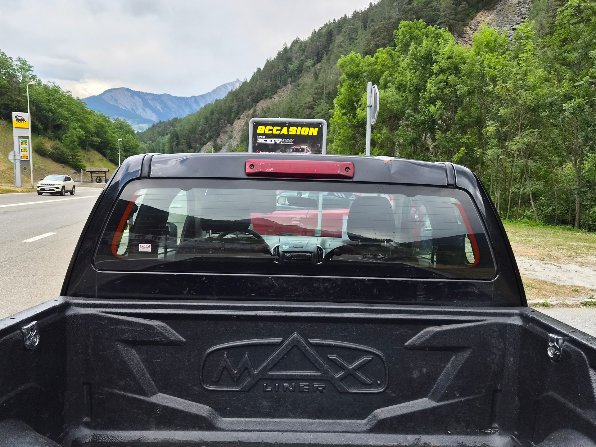 ISUZU D-MAX 2.5 SpaceCab Satellite 4x4-image-12