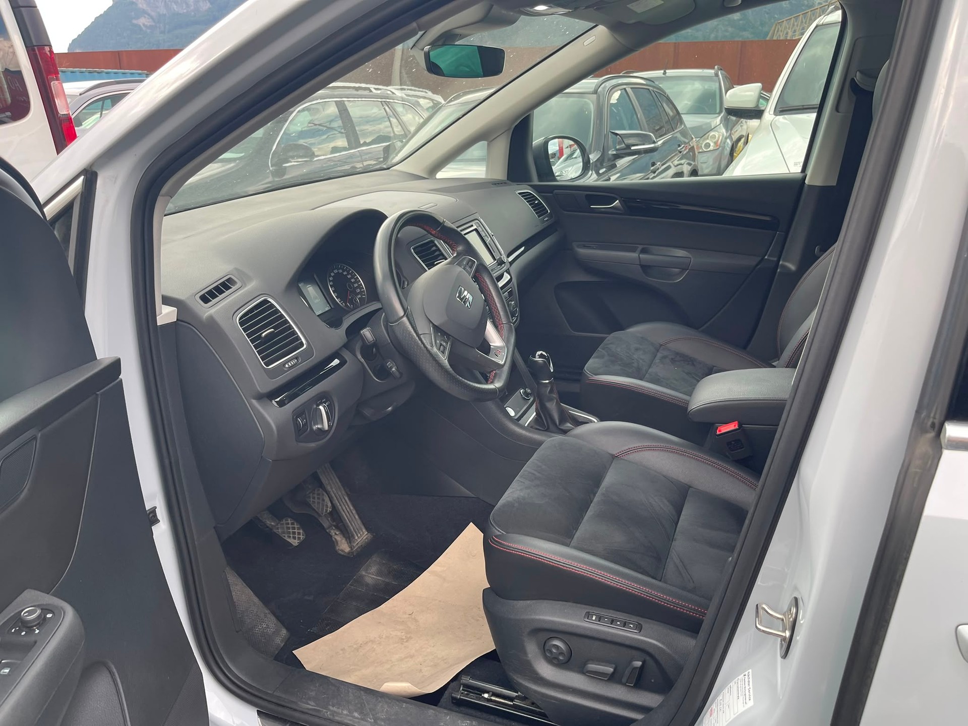 SEAT Alhambra 1.4 TSI SWISS FR-image-4