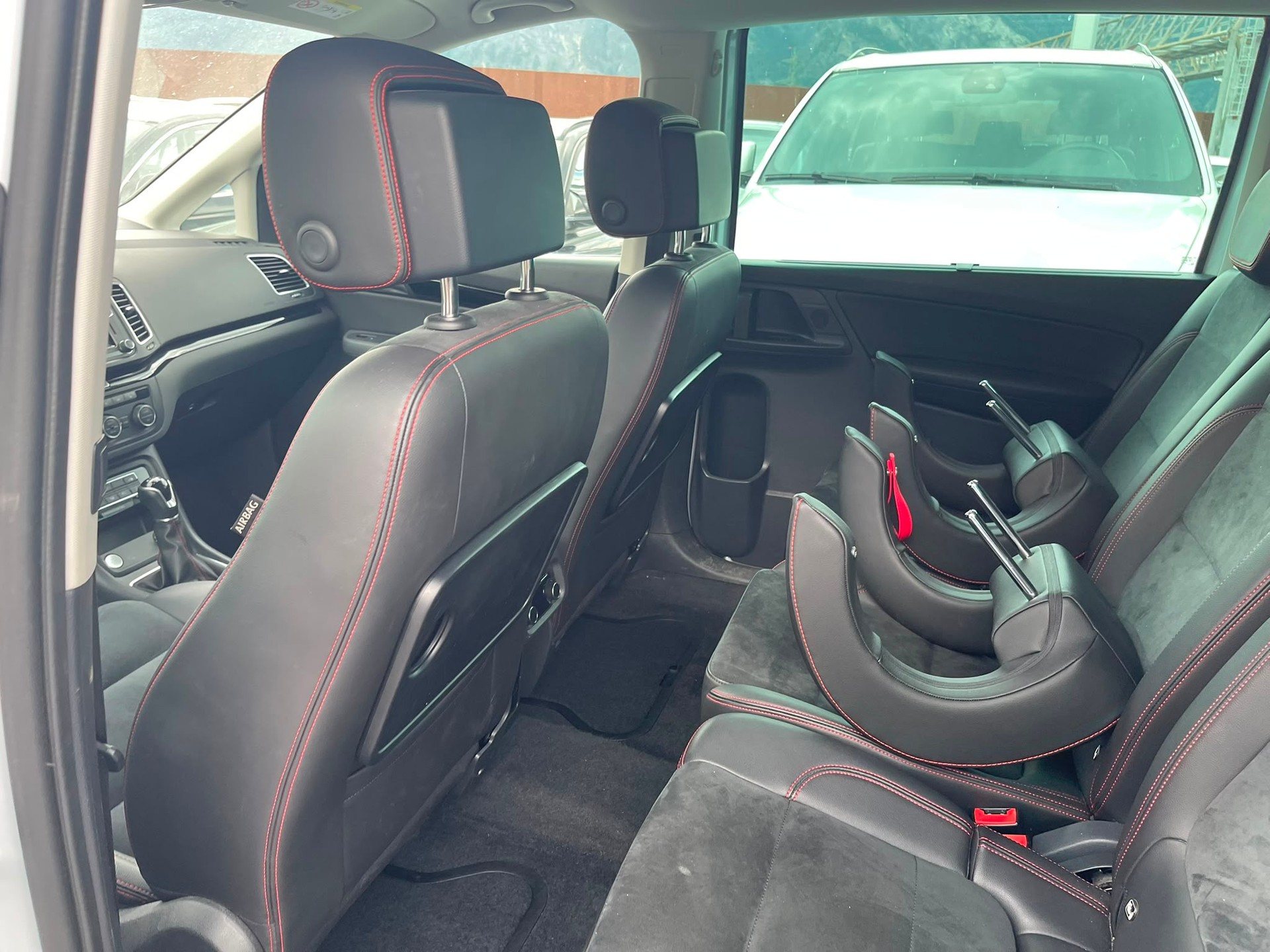 SEAT Alhambra 1.4 TSI SWISS FR-image-8
