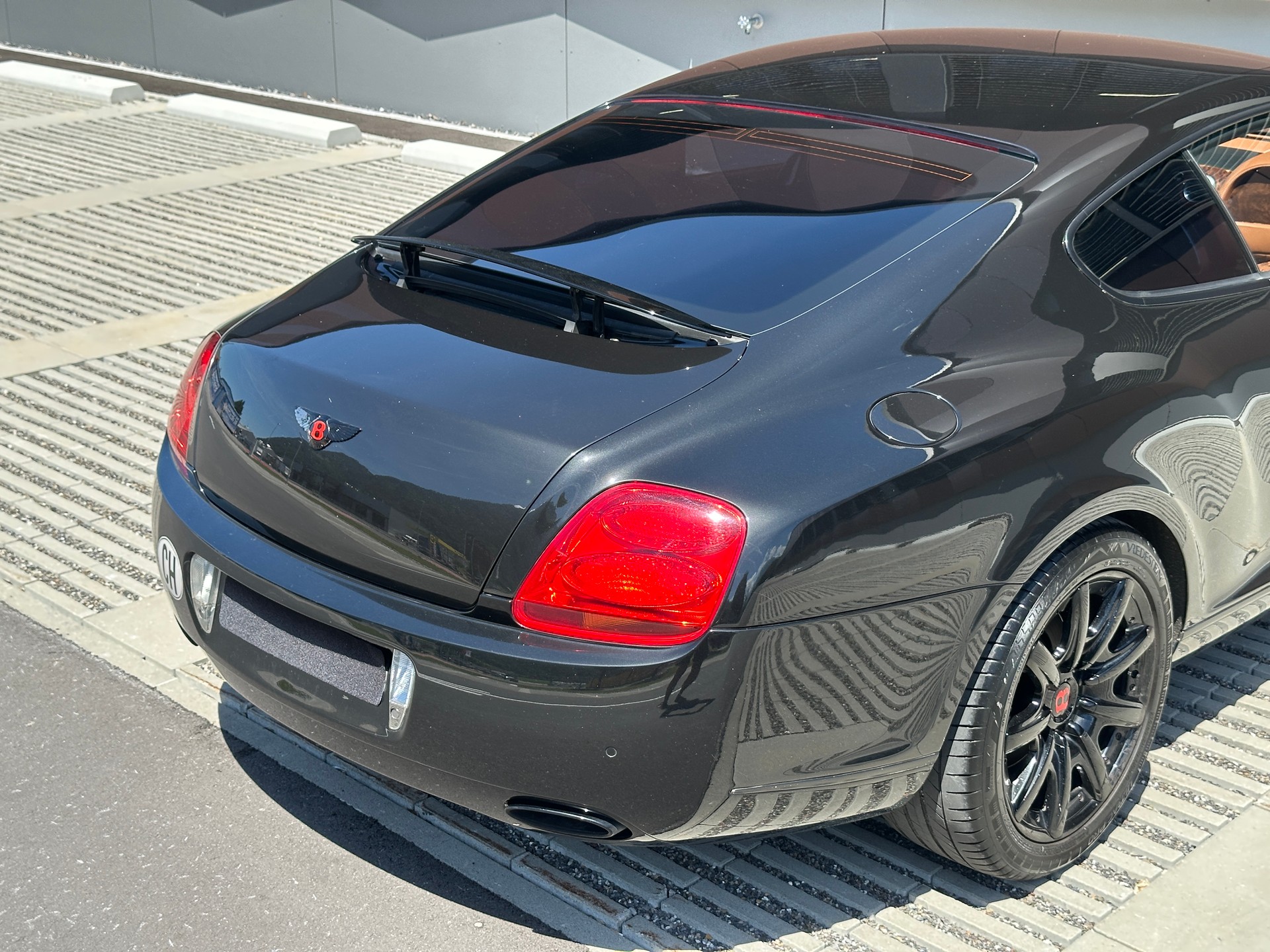 BENTLEY Continental GT 6.0 *Frisch ab MFK + Service*-image-25