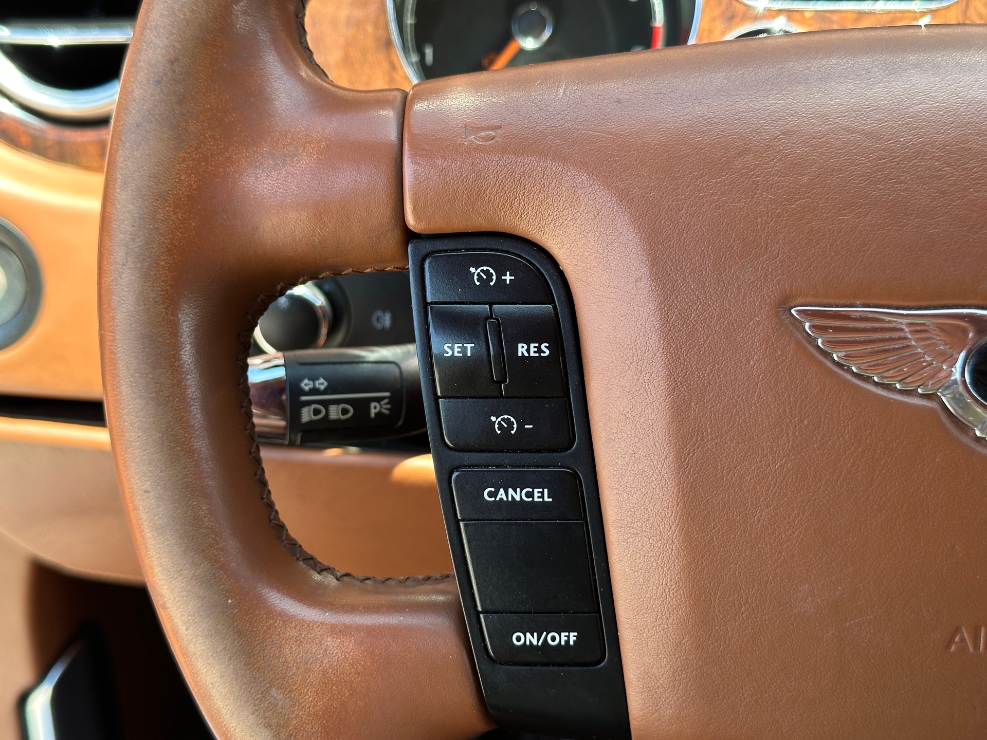 BENTLEY Continental GT 6.0 *Frisch ab MFK + Service*-image-17