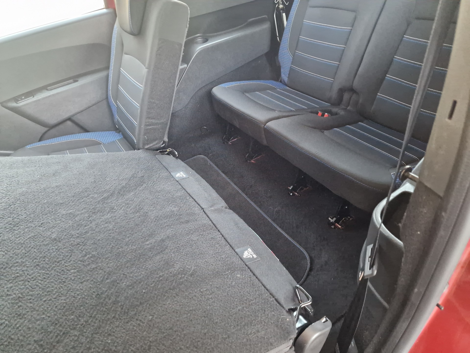 DACIA Lodgy TCE 130 Stepway 7PL-image-8