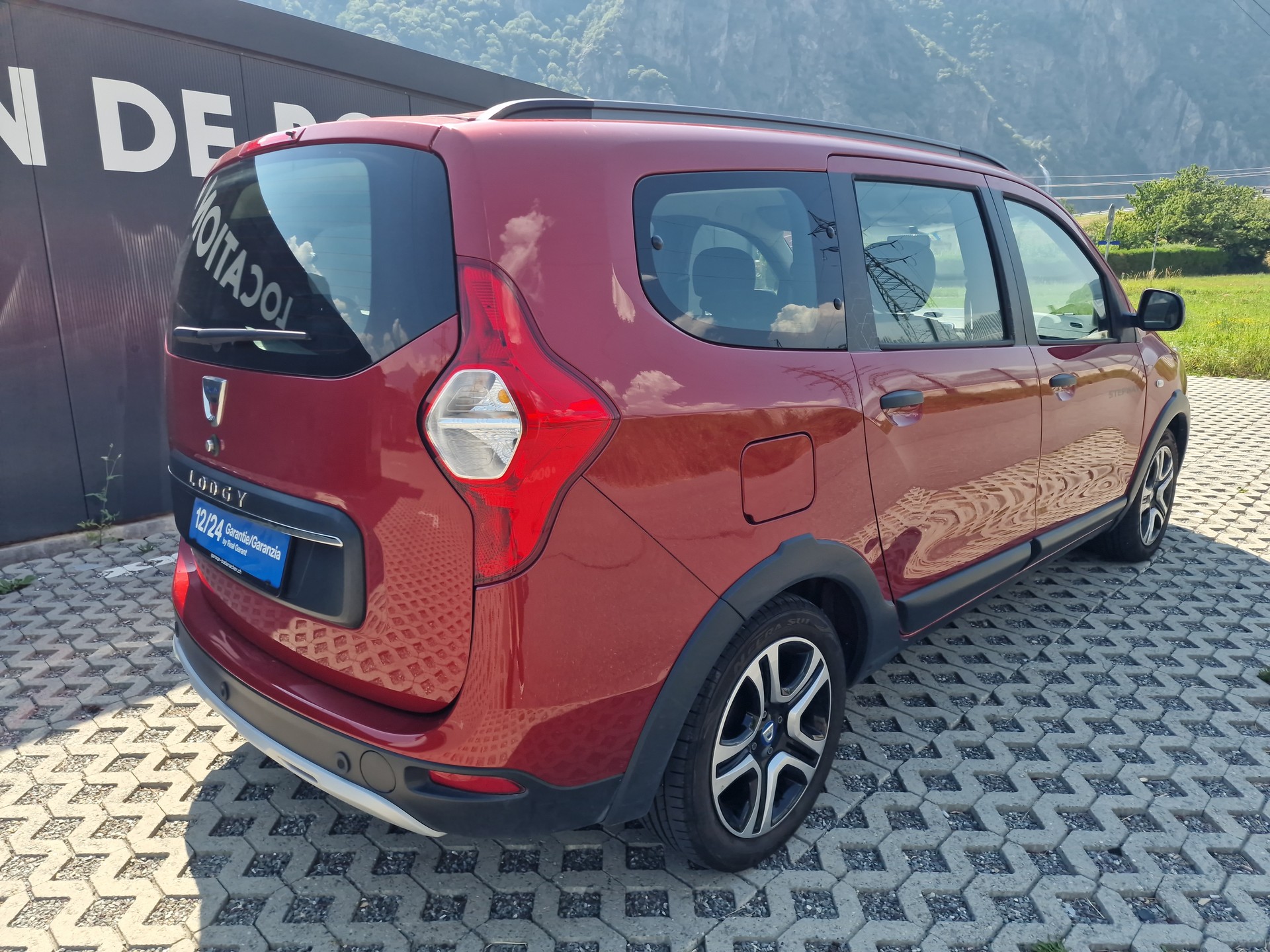DACIA Lodgy TCE 130 Stepway 7PL-image-4