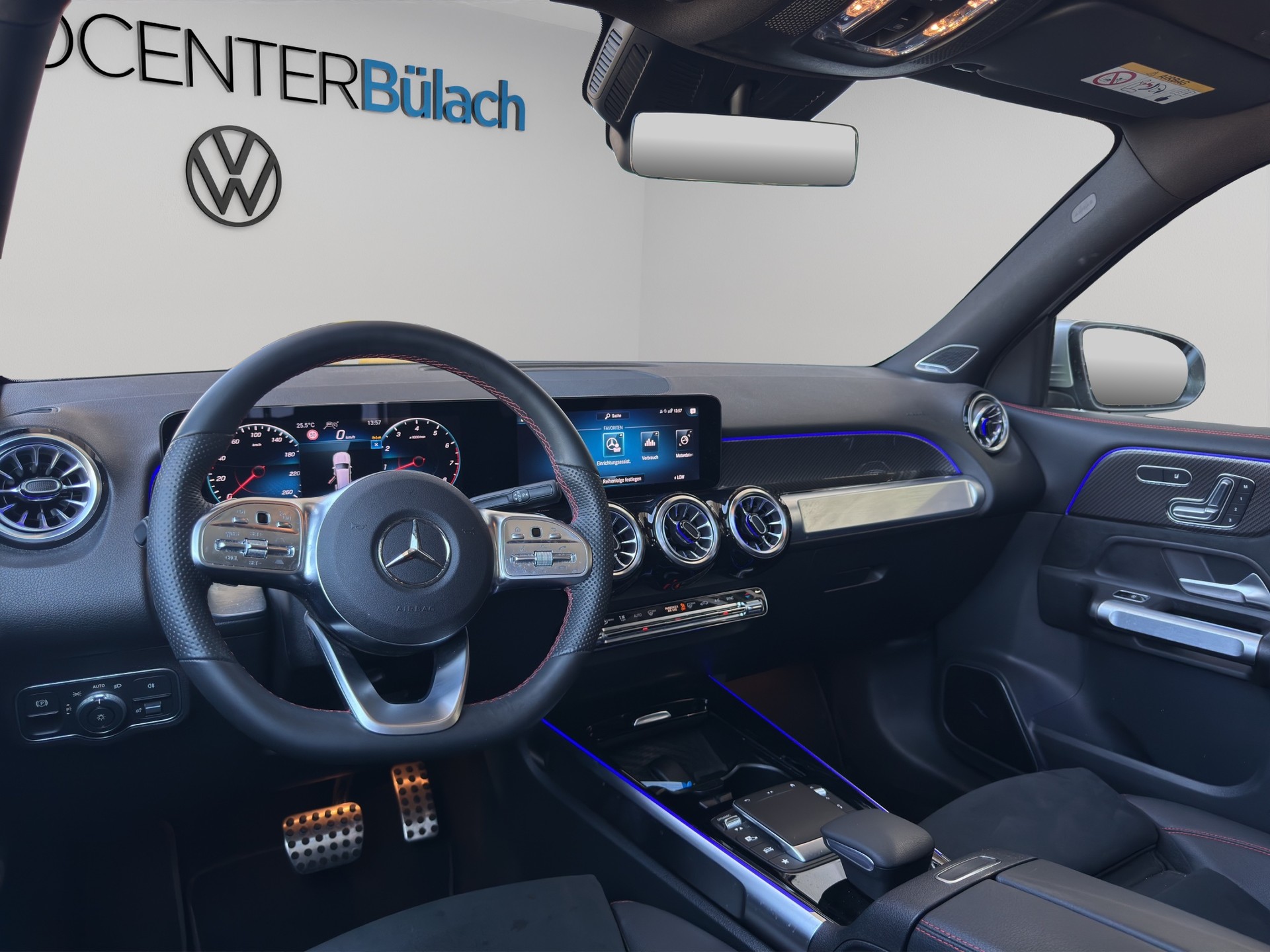 MERCEDES-BENZ GLB 250 4Matic AMG Line 8G-Tronic-image-10
