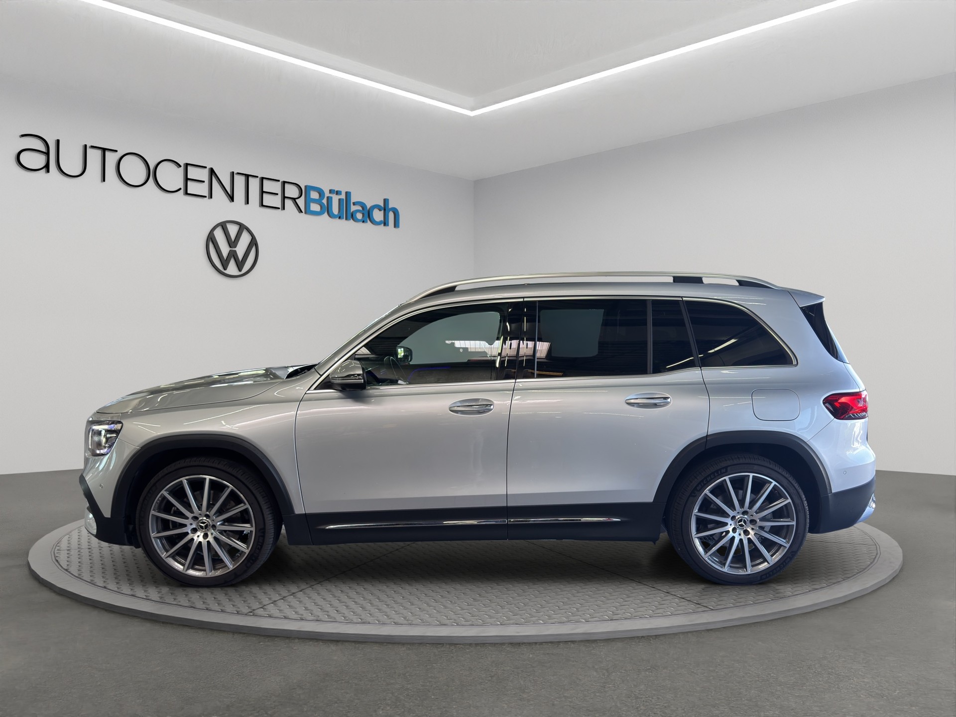 MERCEDES-BENZ GLB 250 4Matic AMG Line 8G-Tronic-image-6