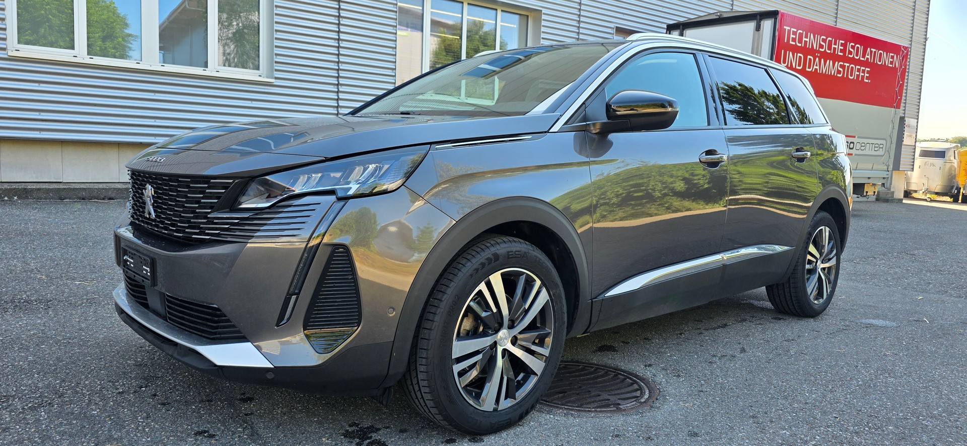 PEUGEOT 5008-image-0