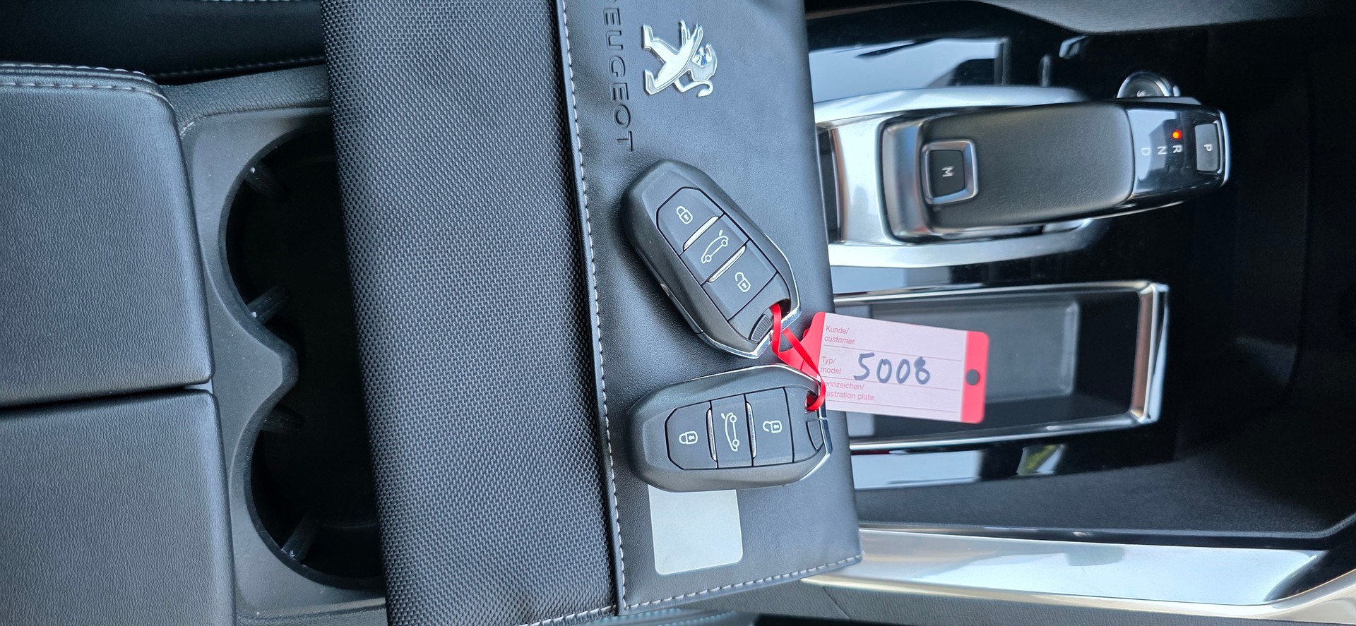 PEUGEOT 5008-image-13