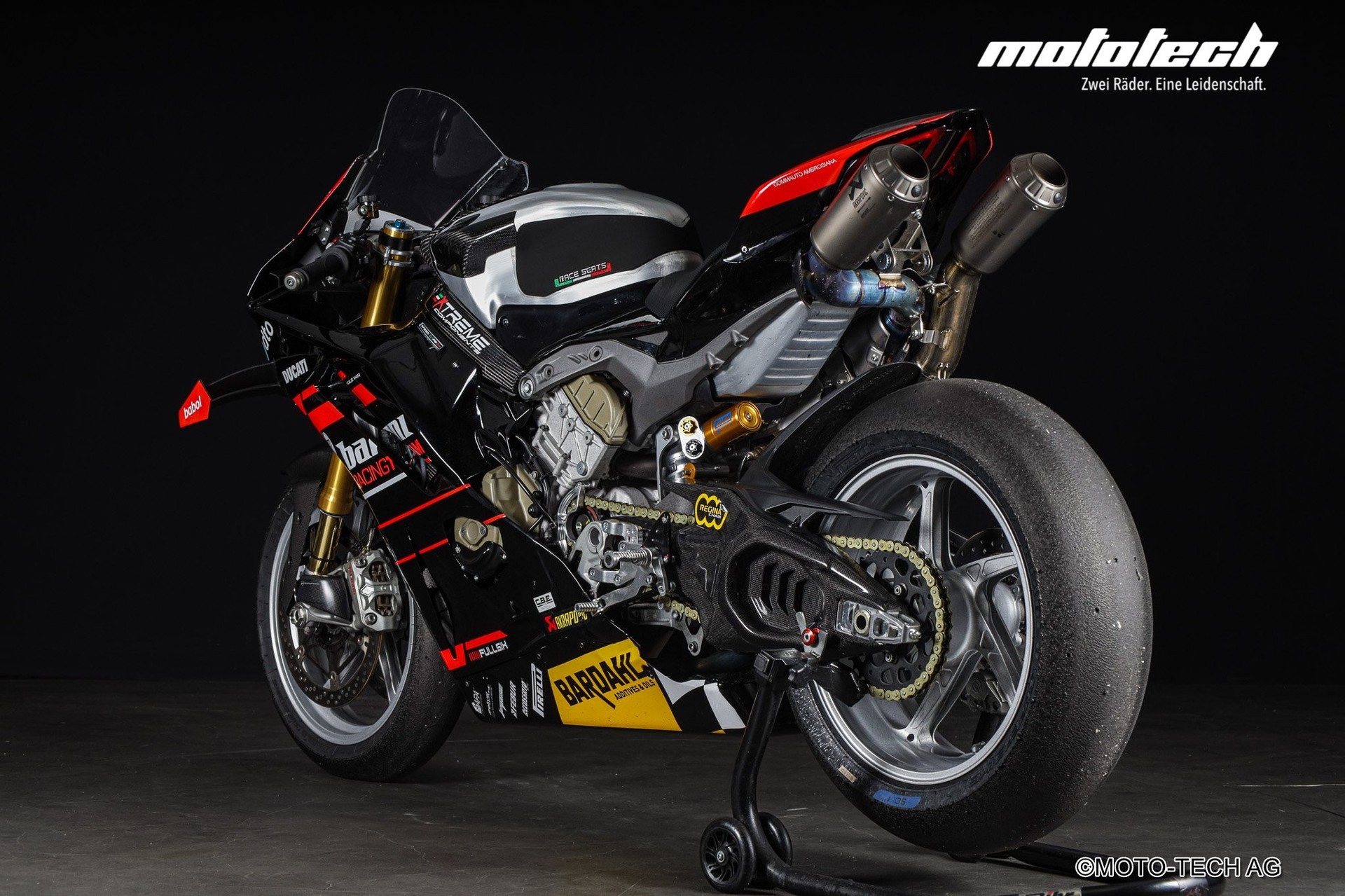 DUCATI Panigale V4 RACEBIKE-showroom-element-3
