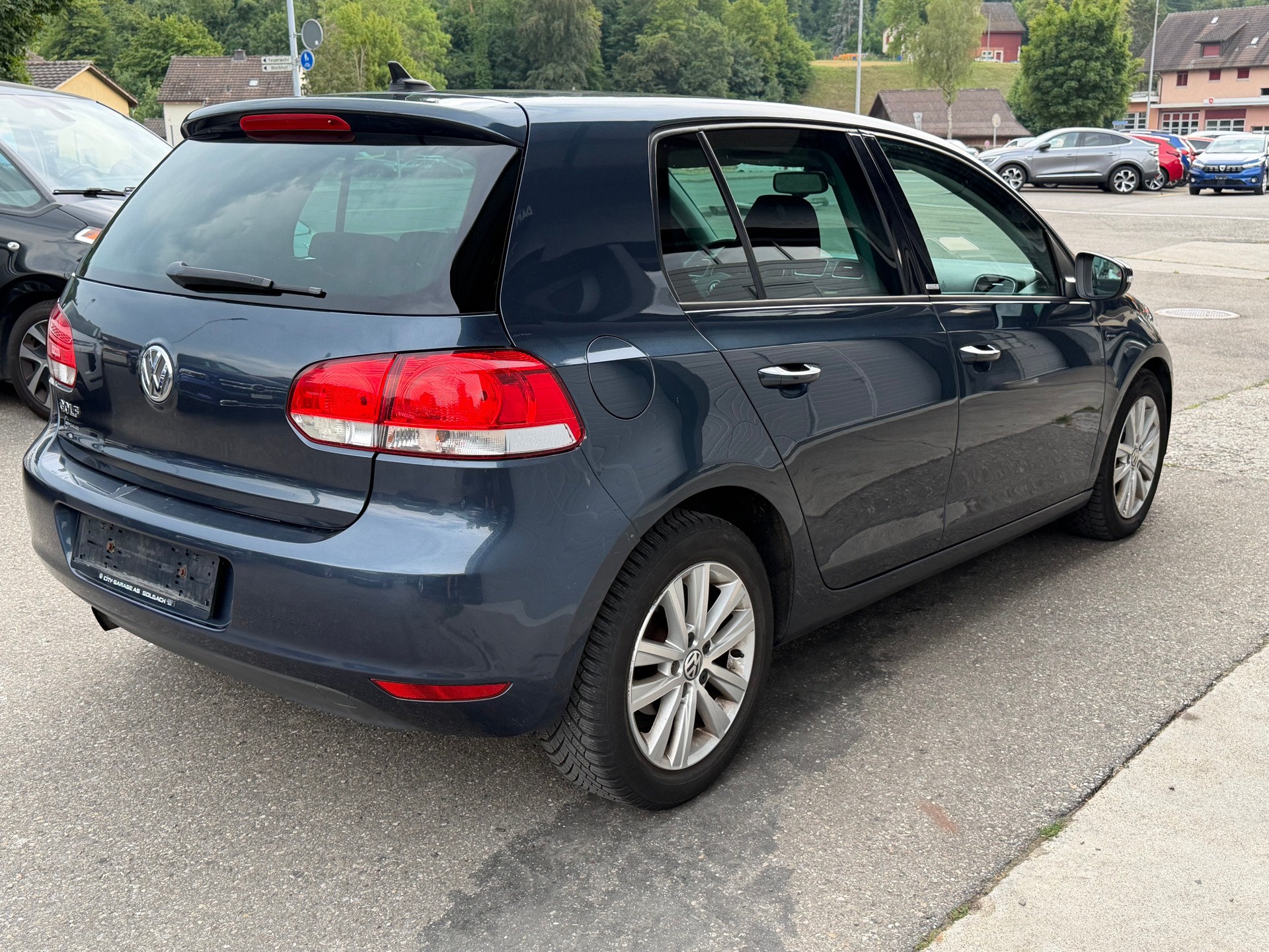 VW GOLF-image-5