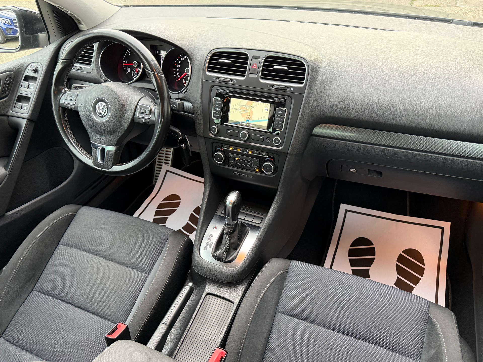 VW GOLF-image-9