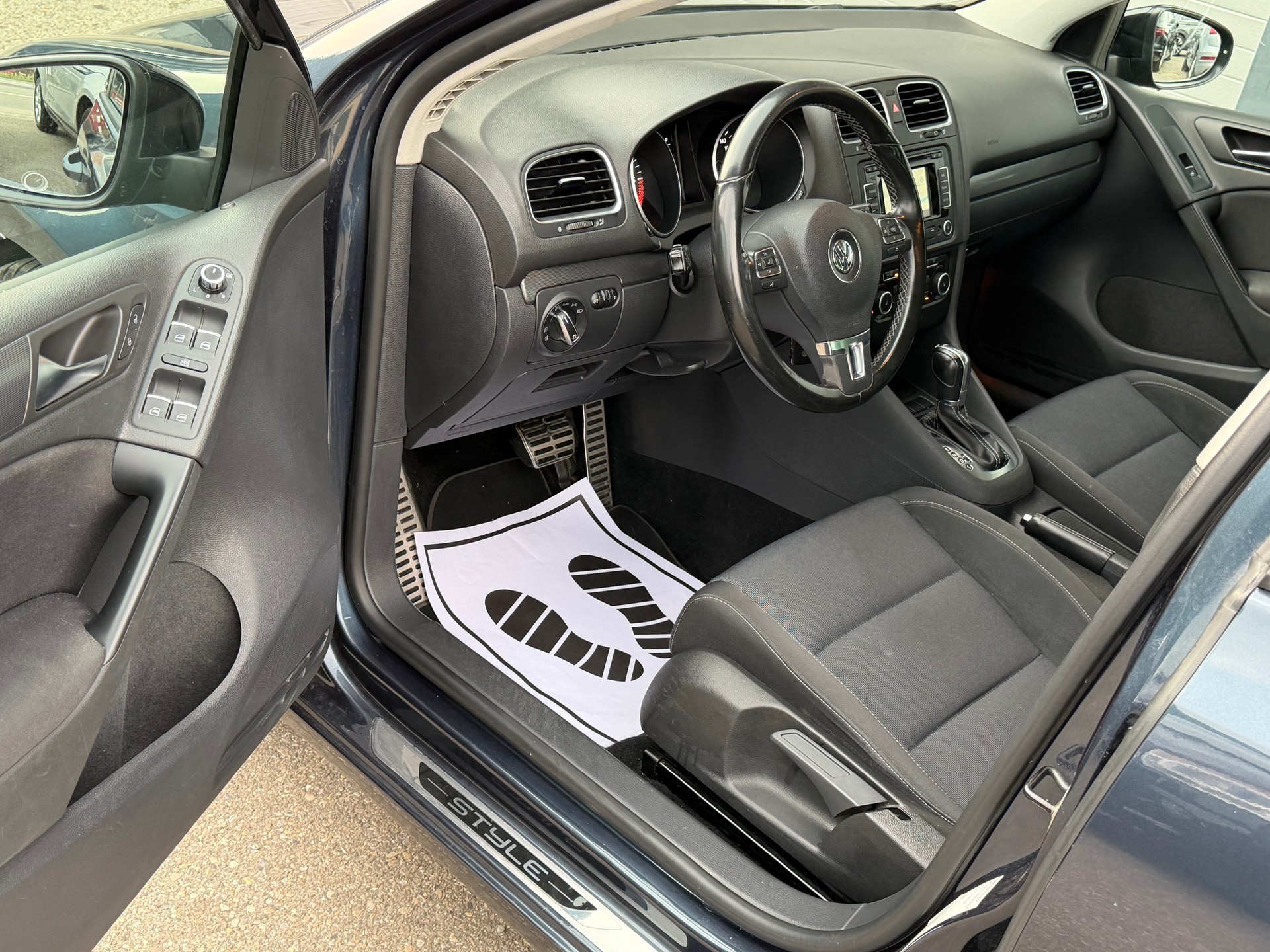 VW GOLF-image-7