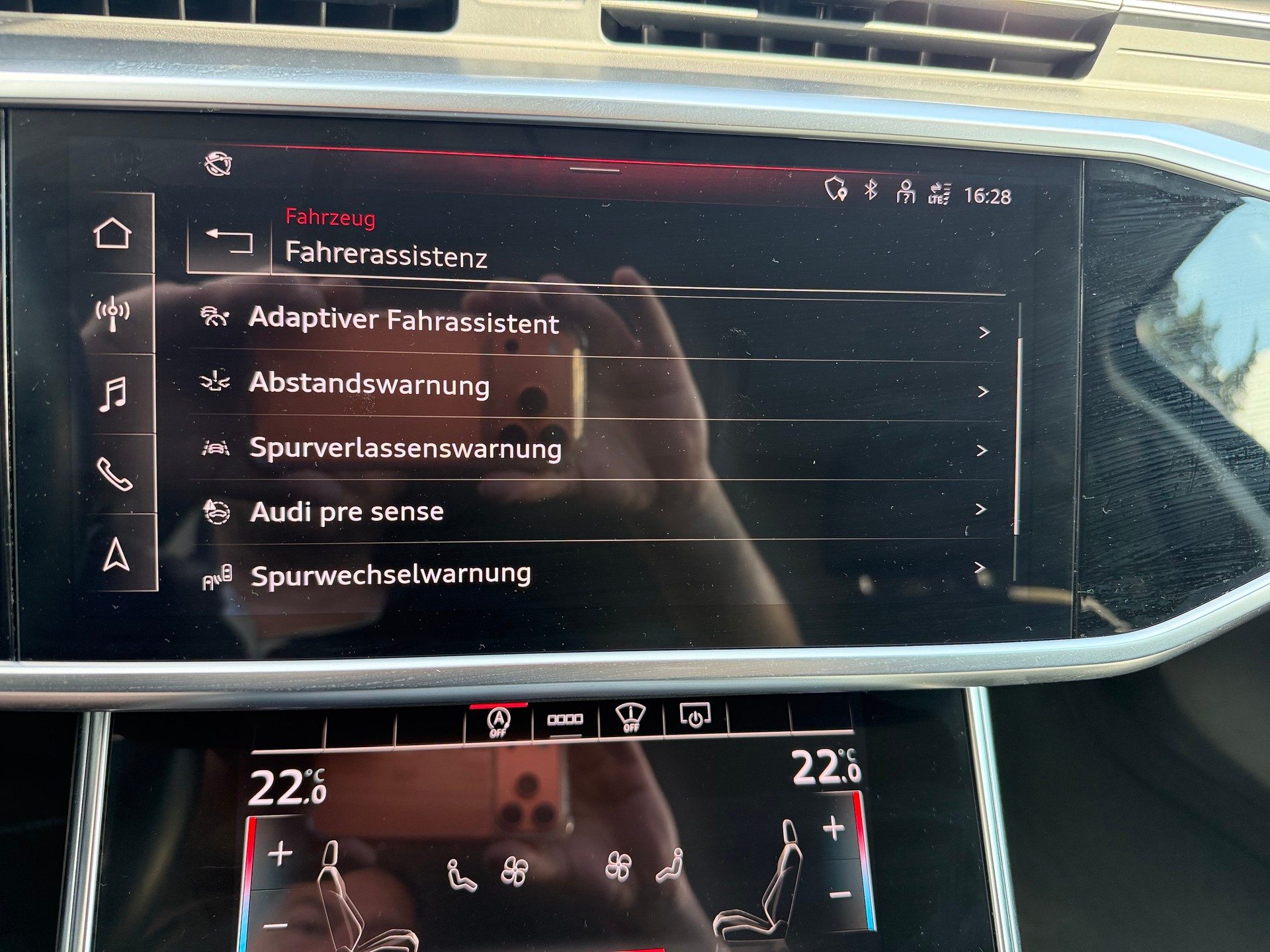AUDI A6 Avant 40 TDI quattro S-tronic-image-9