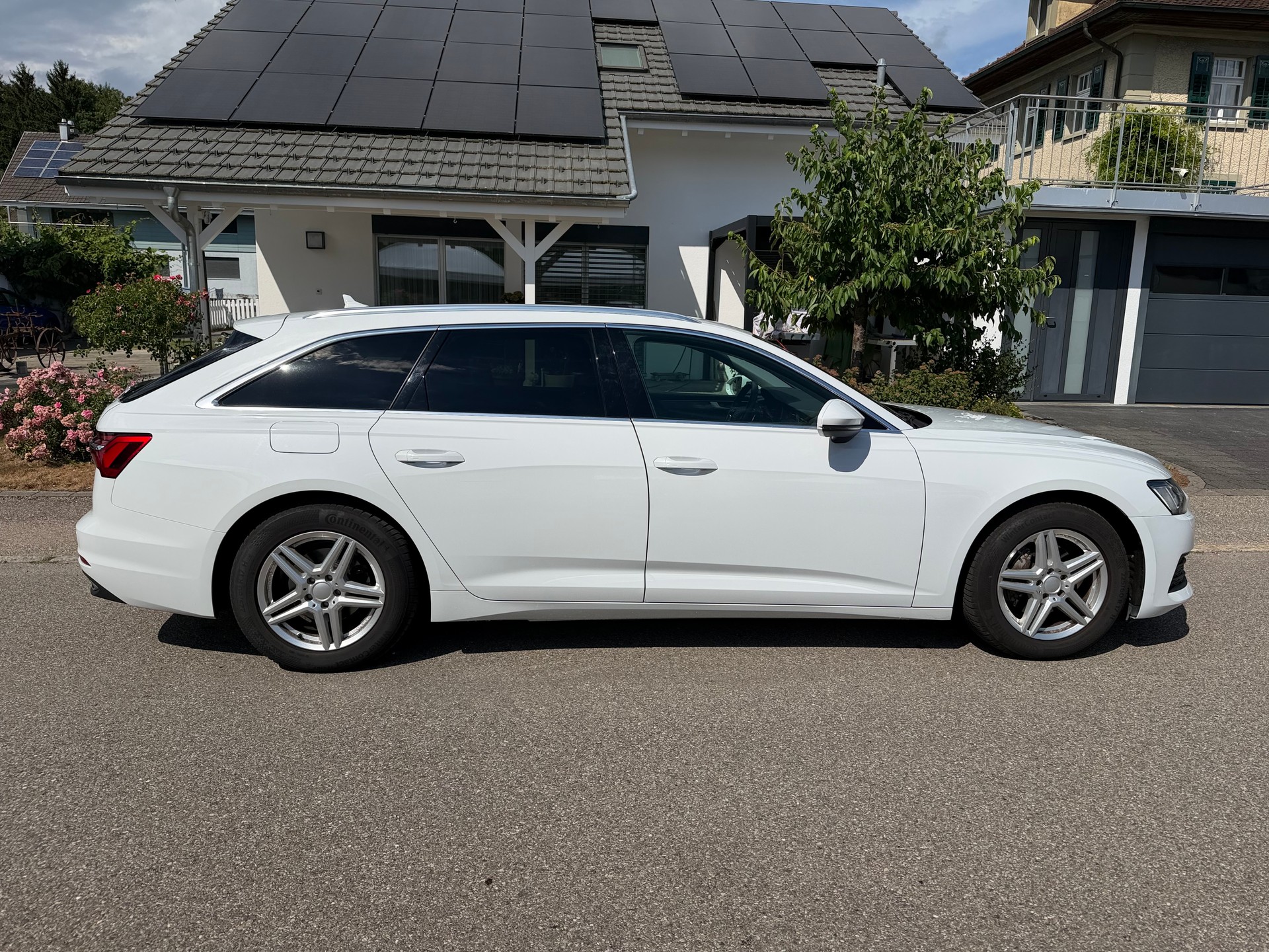 AUDI A6 Avant 40 TDI quattro S-tronic-image-3