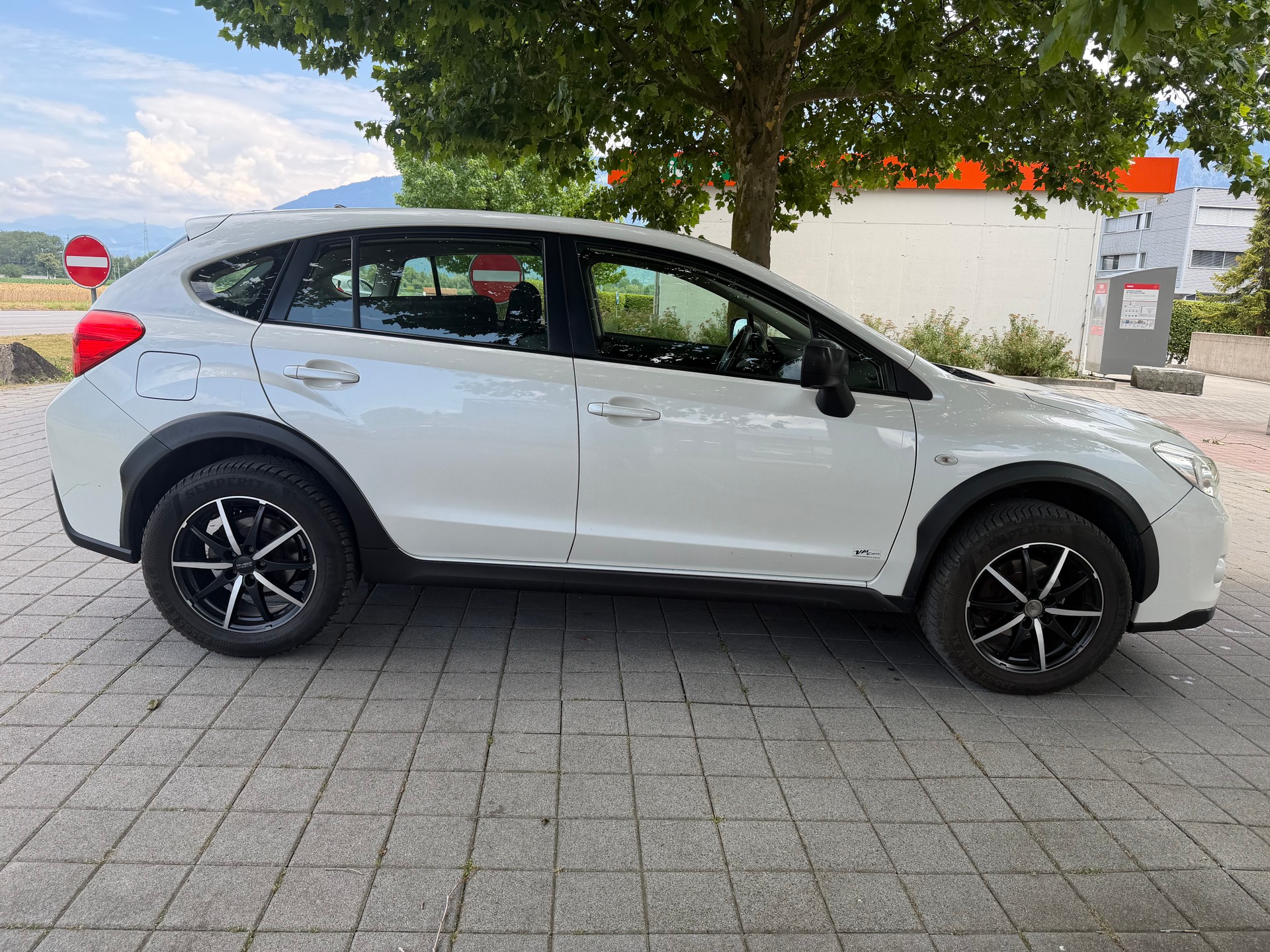 SUBARU XV 2.0D Swiss One AWD-image-3