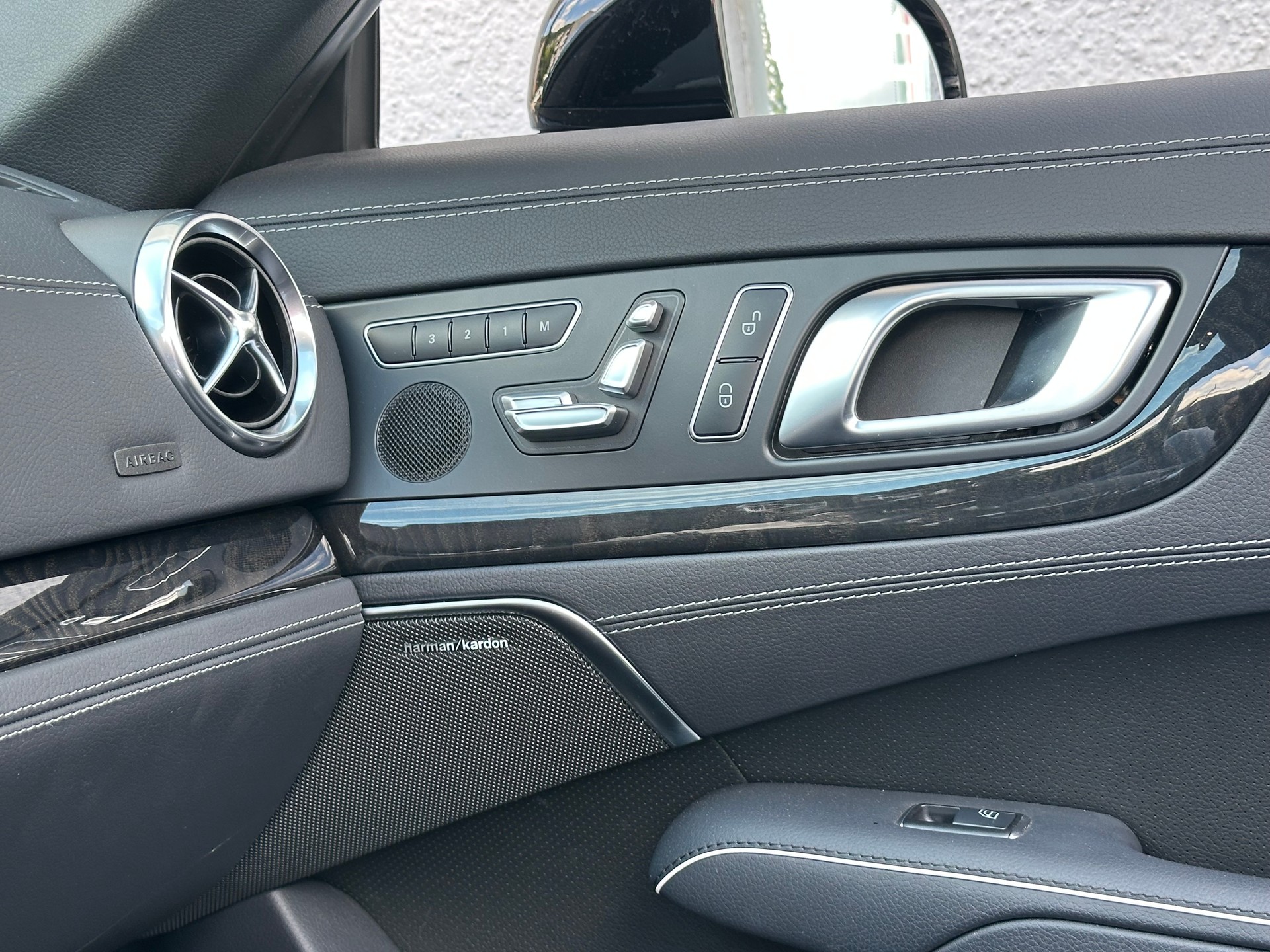 MERCEDES-BENZ SL 400 9G-Tronic-image-14
