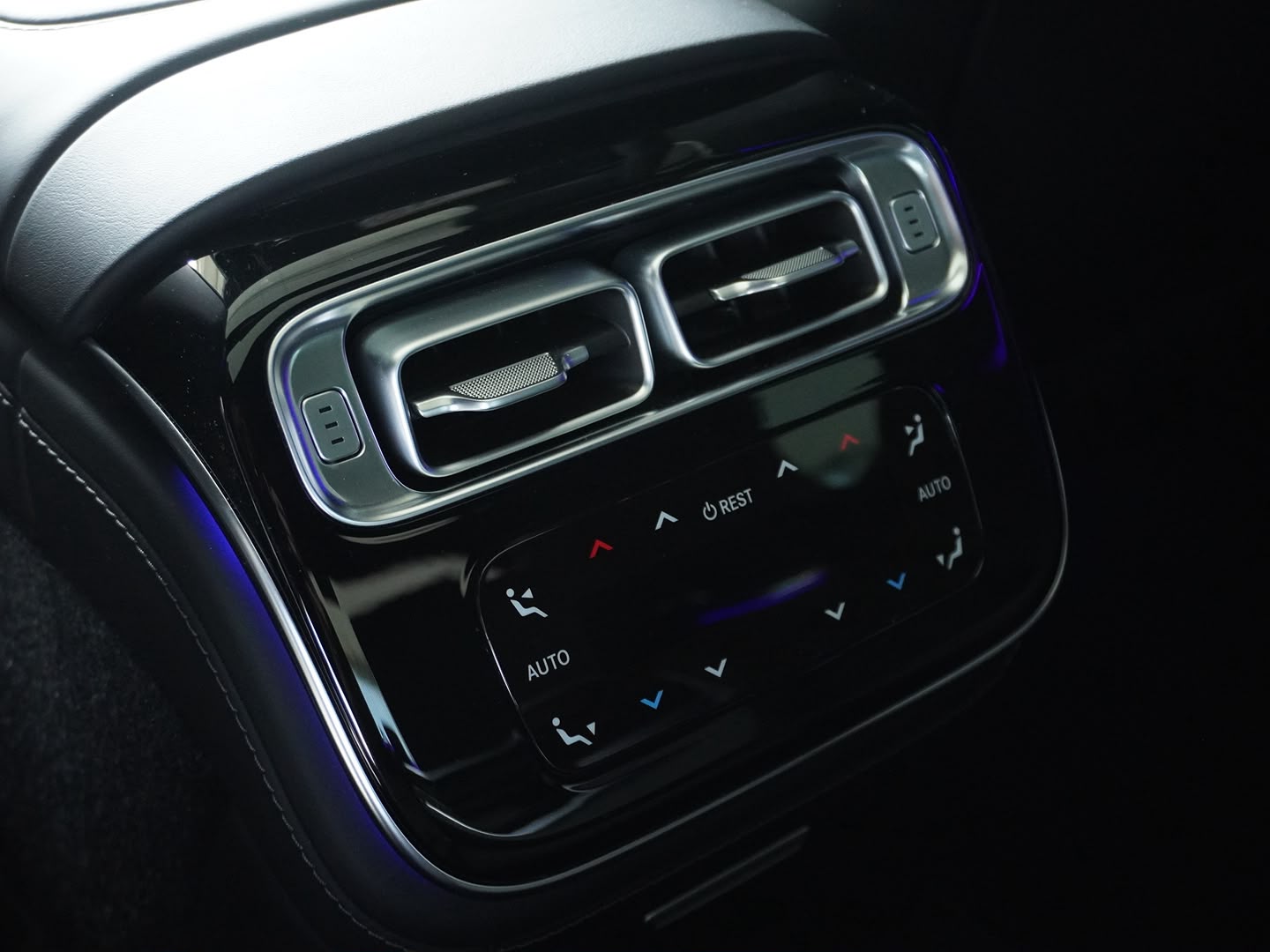 MERCEDES-BENZ S 500 4Matic AMG Line 9G-Tronic-image-11