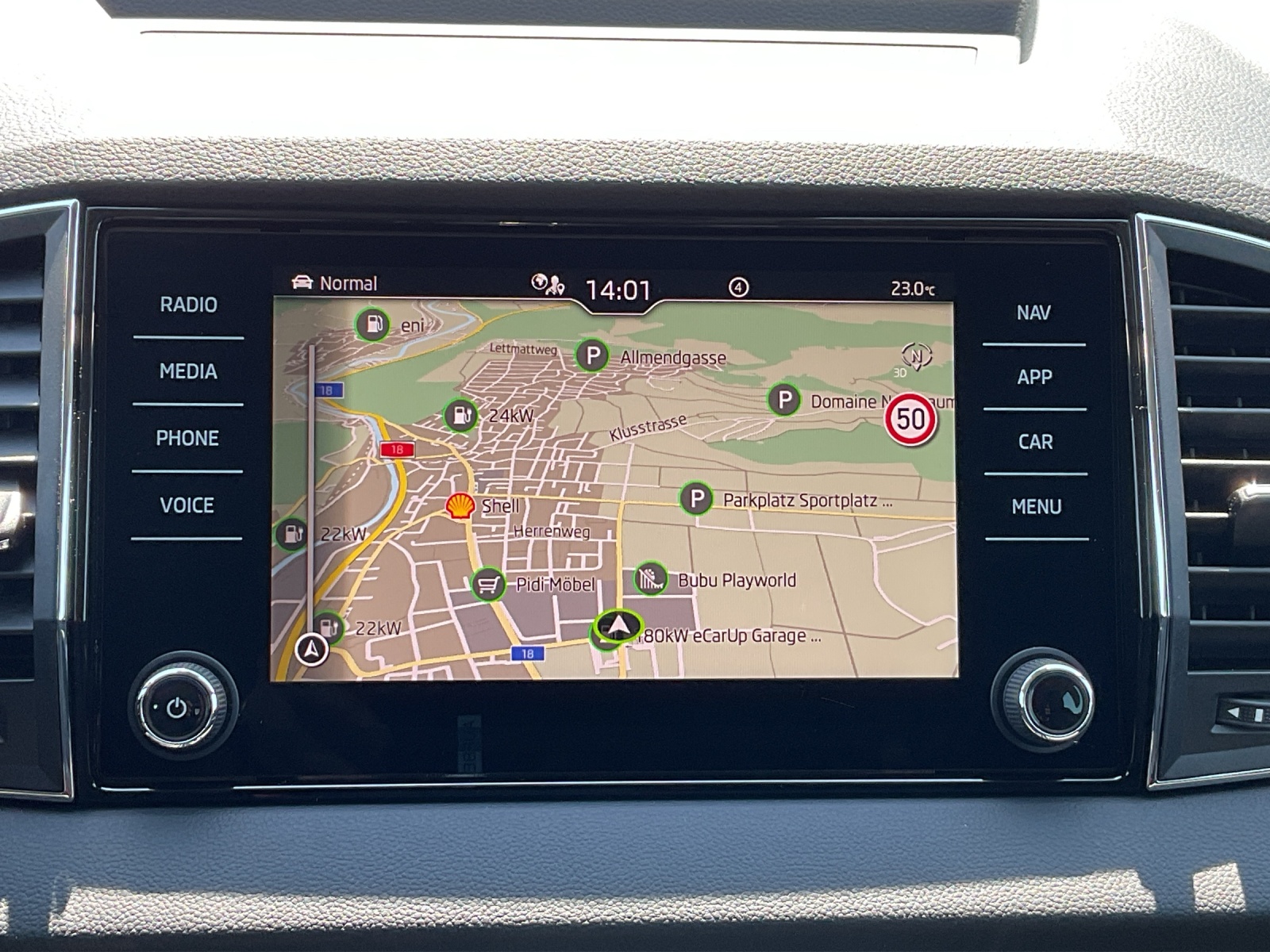 SKODA Karoq 1.5 TSI Dynamic DSG-image-8