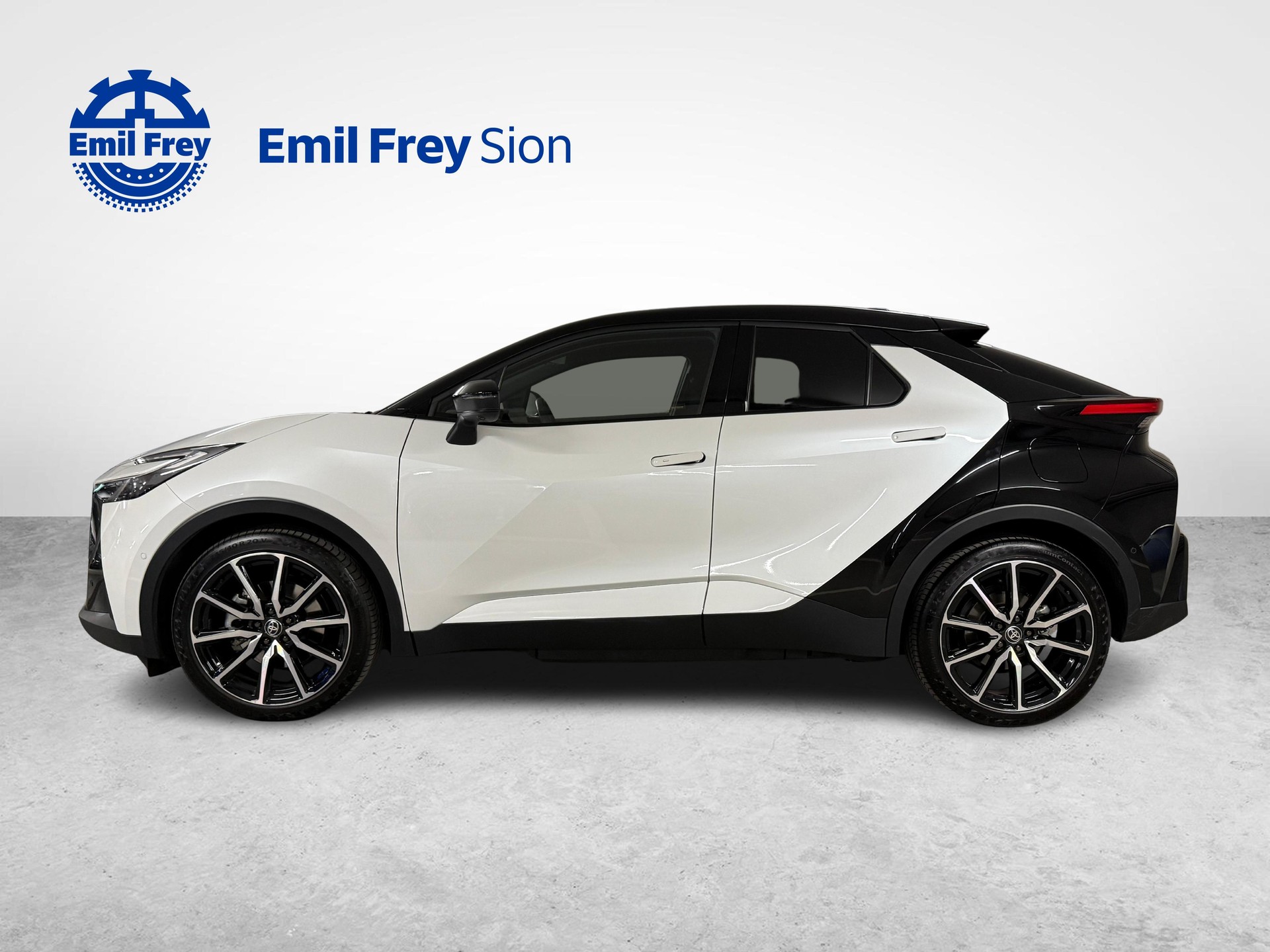TOYOTA C-HR 2.0 PHEV GR Sport Premiere-image-1