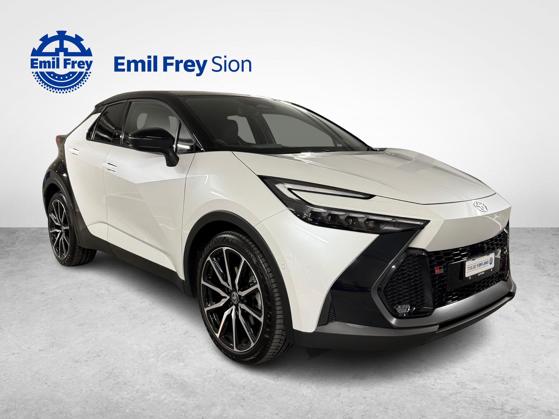 TOYOTA C-HR 2.0 PHEV GR Sport Premiere-image-6