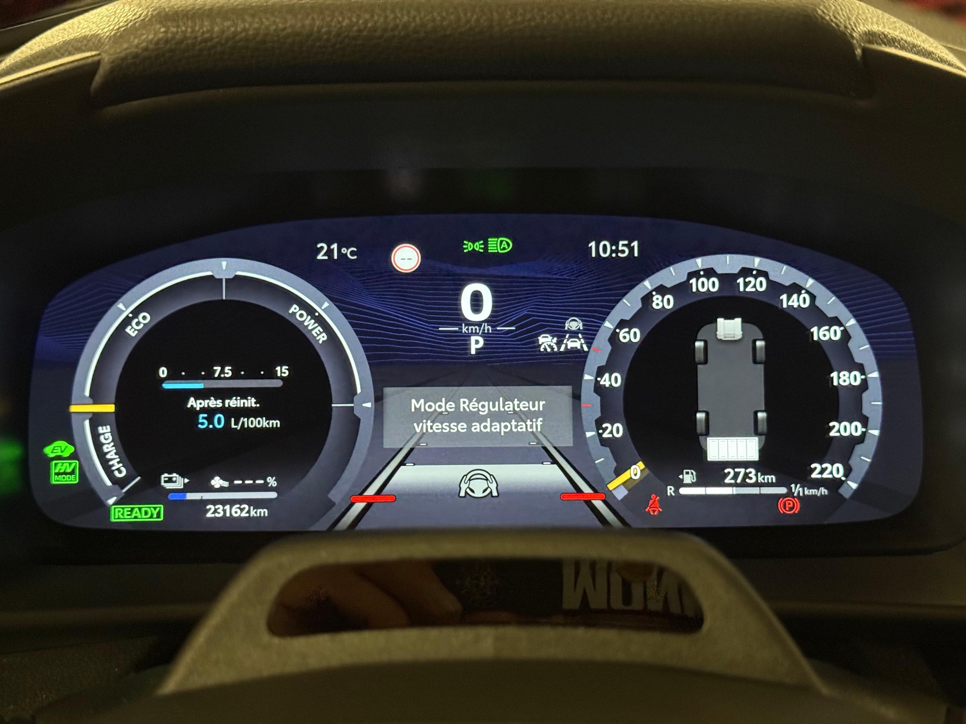 TOYOTA C-HR 2.0 PHEV GR Sport Premiere-image-15