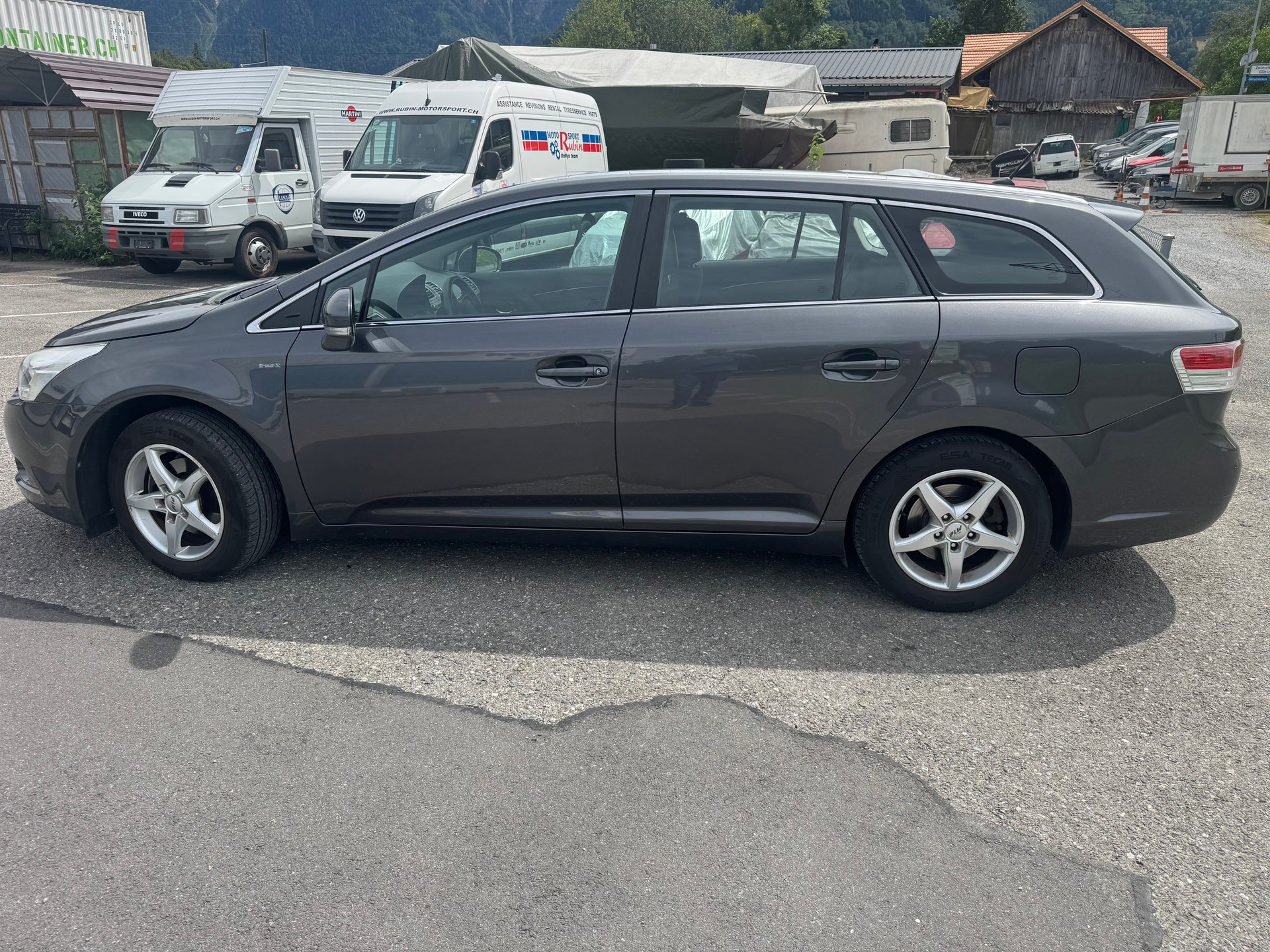 TOYOTA Avensis Sportswagon 2.0 Linea Luna-image-4