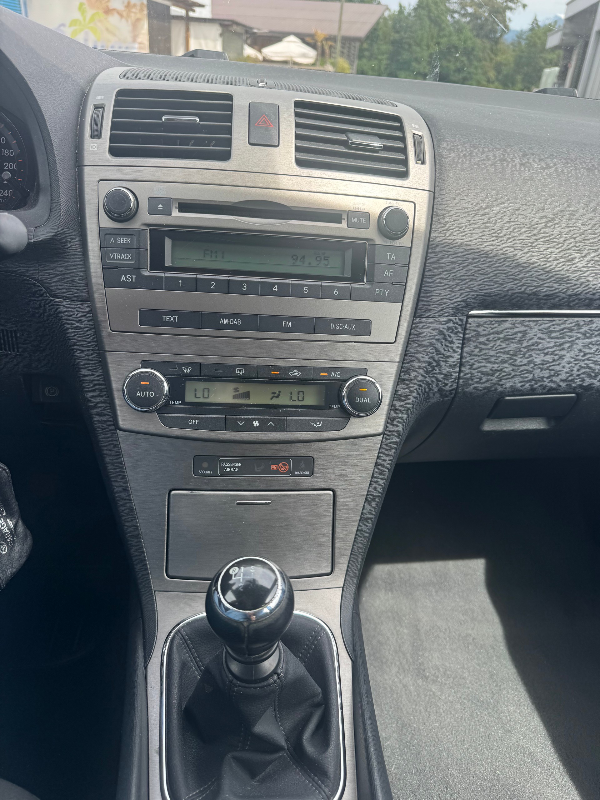 TOYOTA Avensis Sportswagon 2.0 Linea Luna-image-8