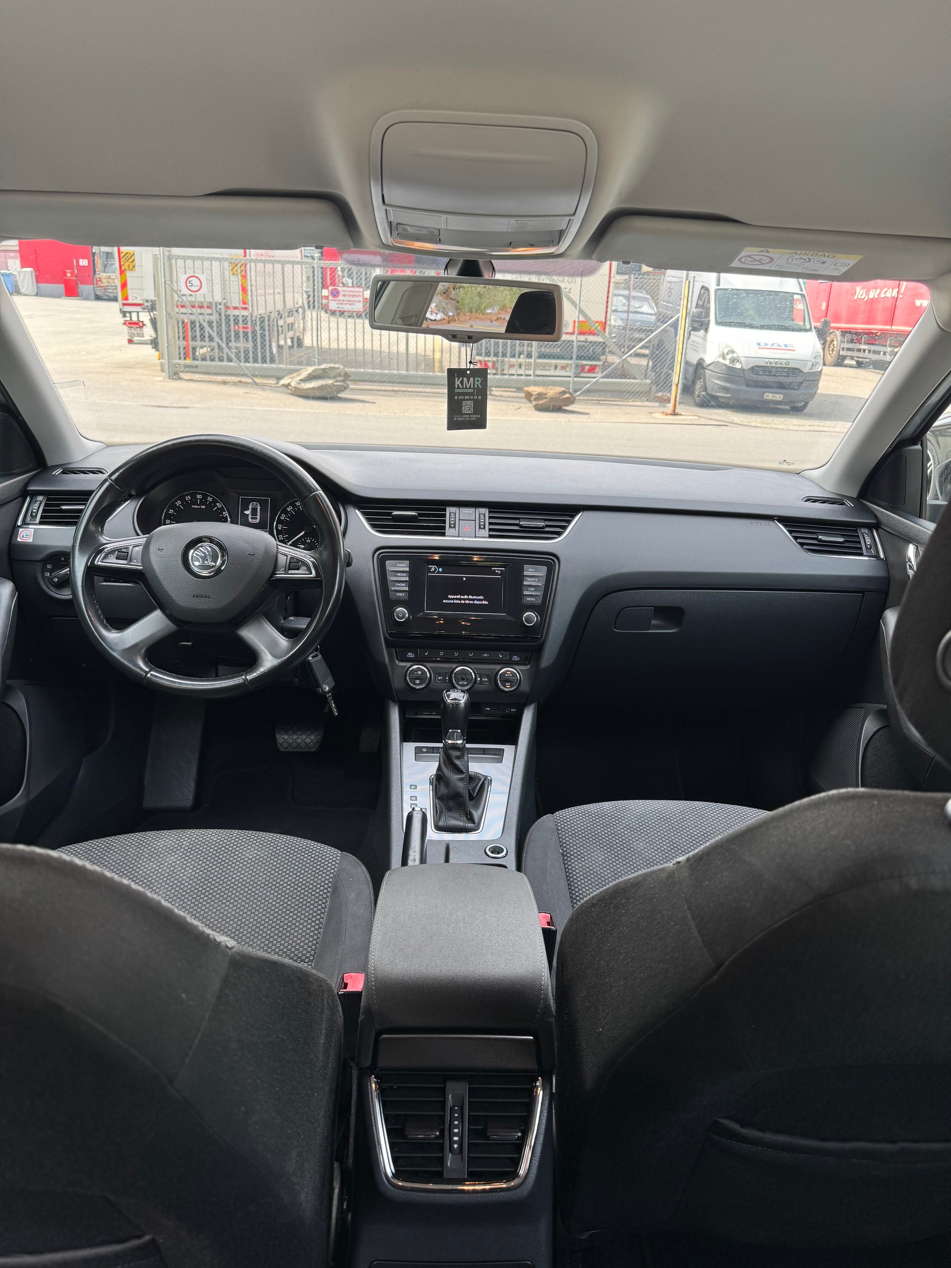 SKODA Octavia Combi 1.6 TDI Ambition DSG-image-5