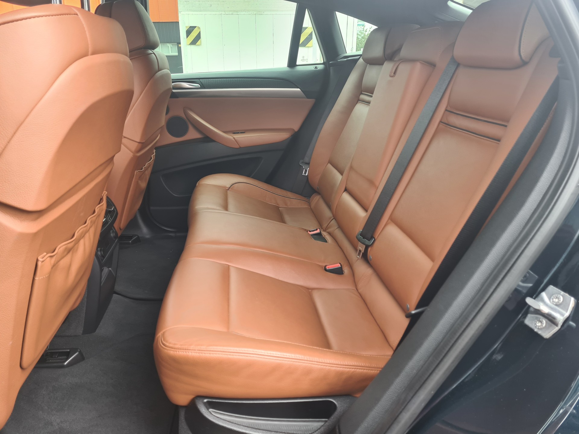BMW X6 xDrive 50i Steptronic-image-9