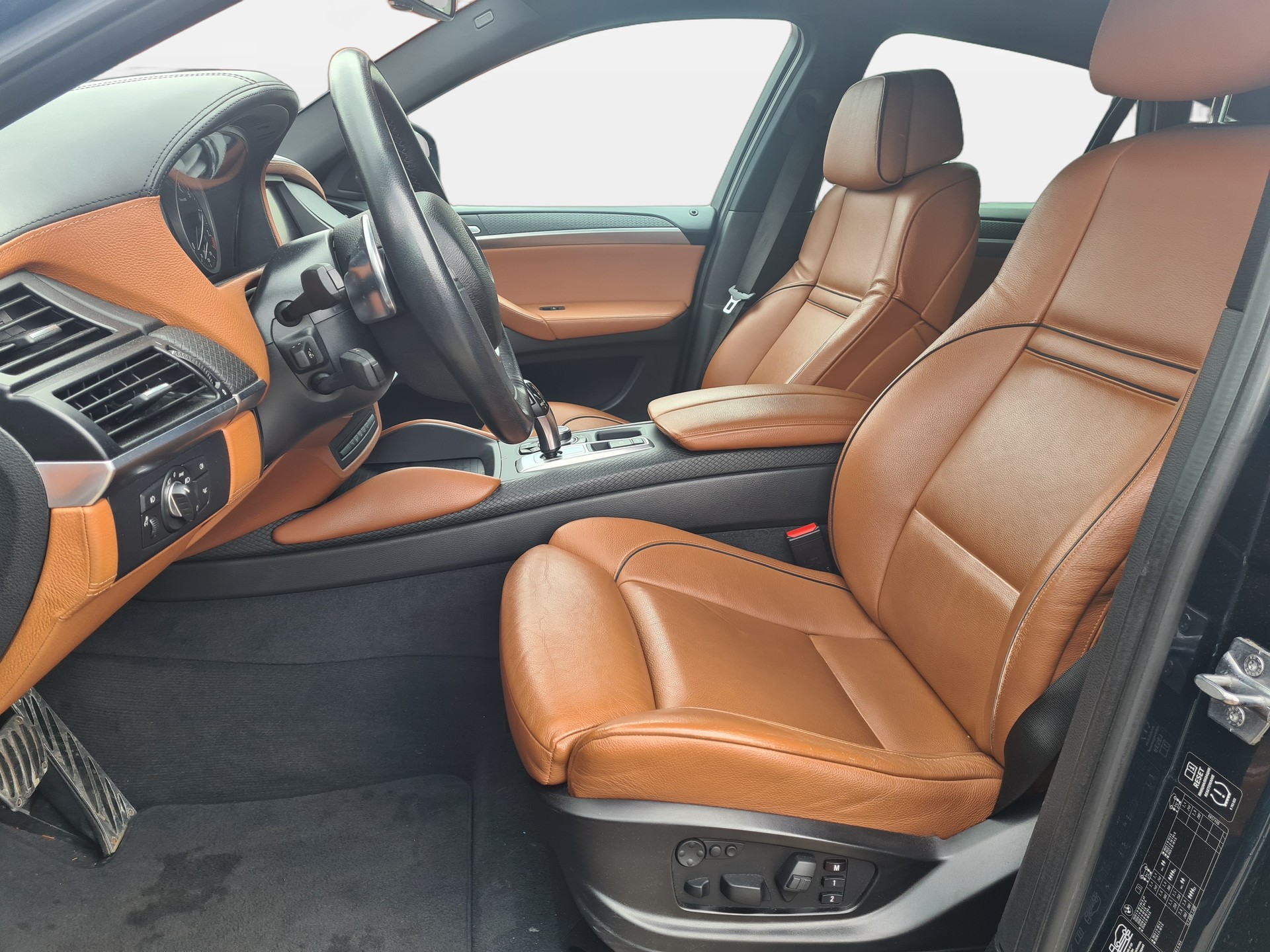 BMW X6 xDrive 50i Steptronic-image-8