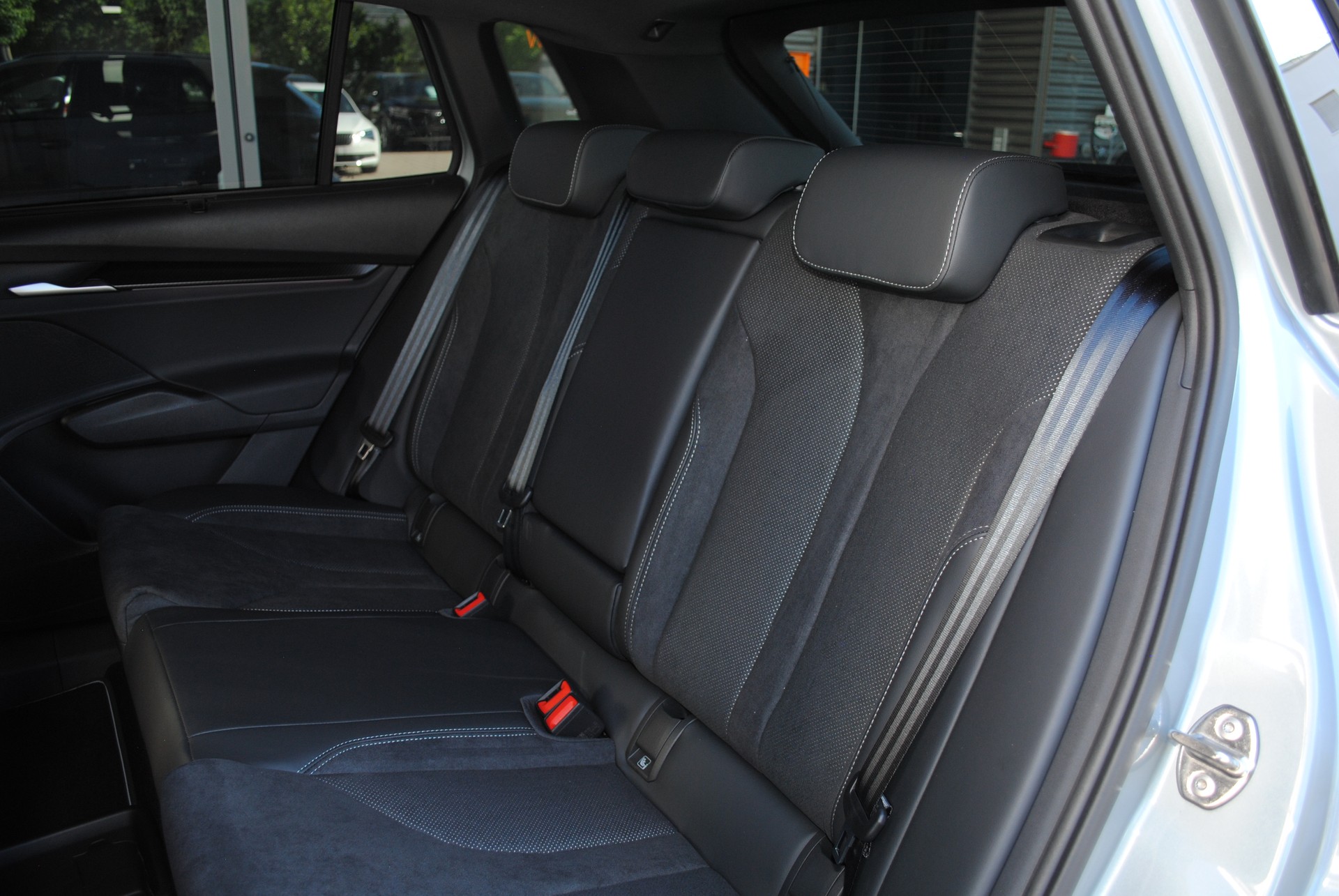 SKODA Elroq 85 Sportline-image-12