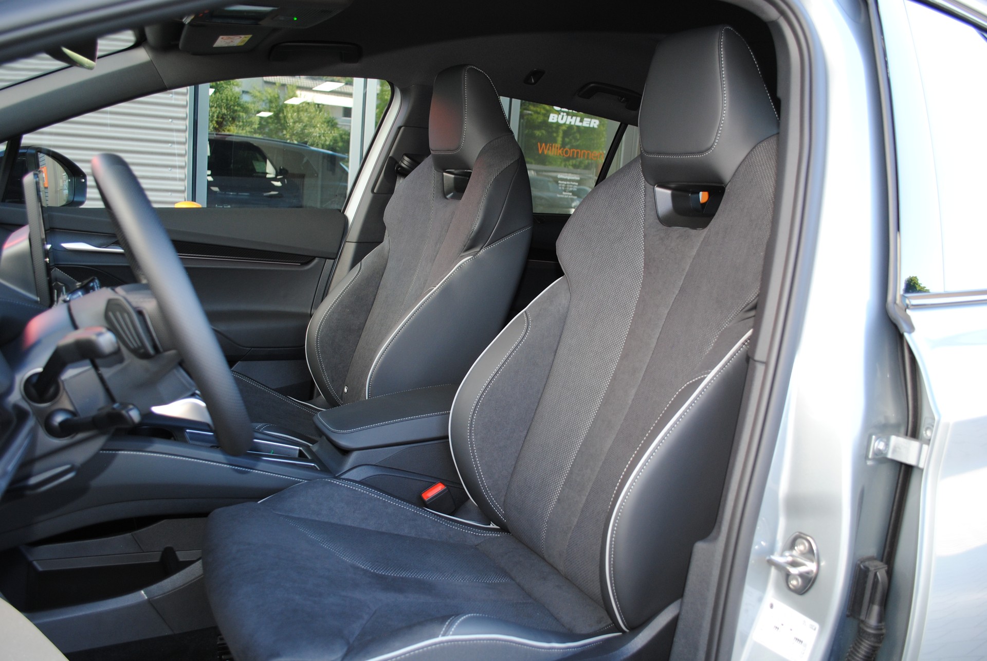 SKODA Elroq 85 Sportline-image-9