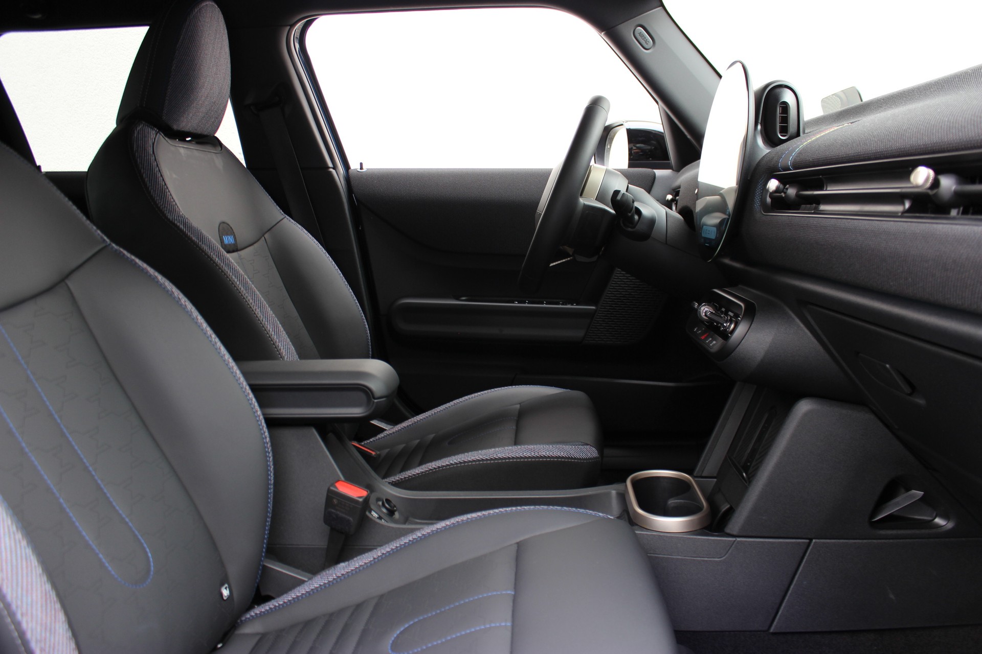 MINI Cooper S Indigo Sunset Blue *Paket L*-showroom-element-3