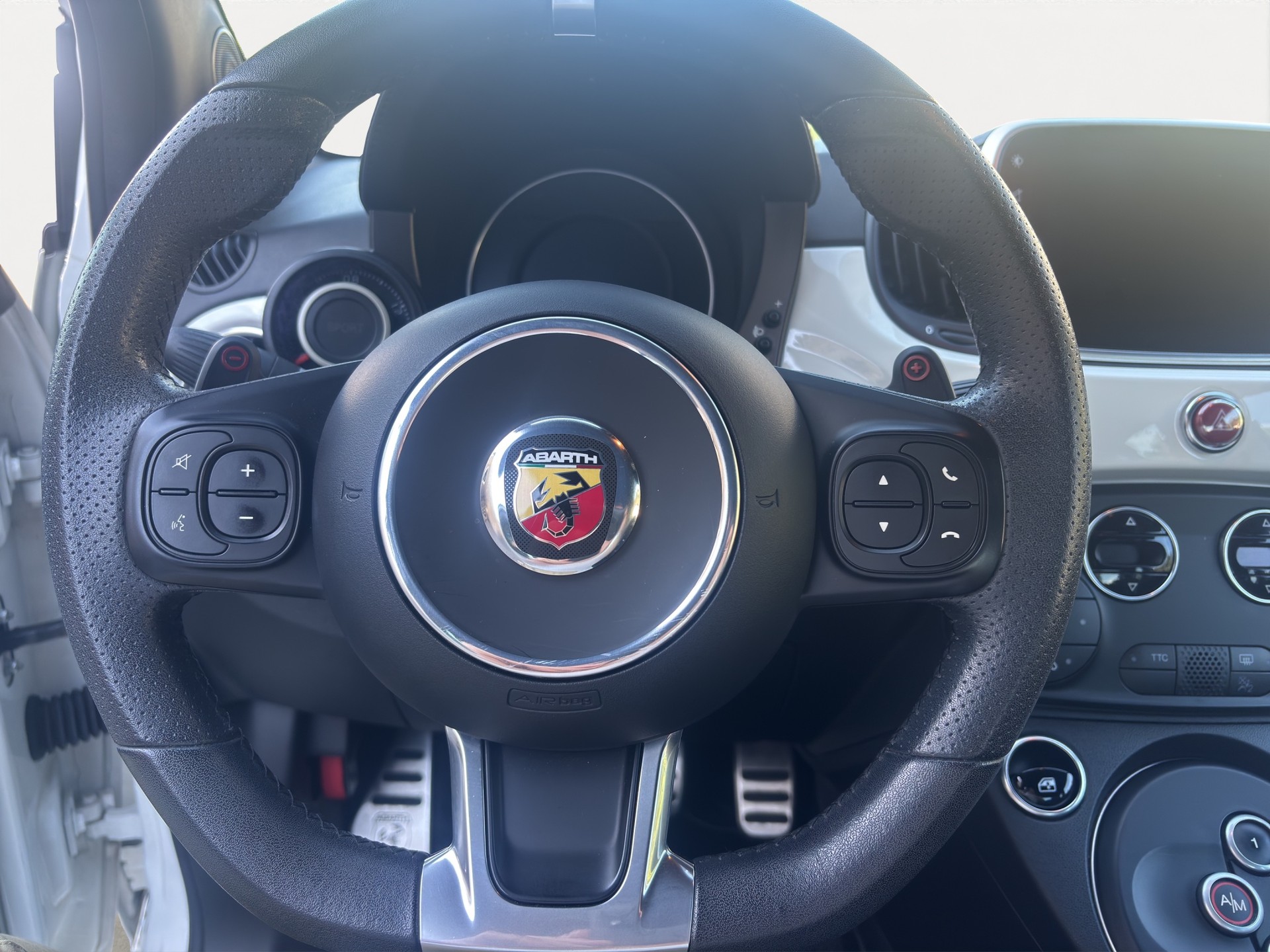 FIAT 595 1.4 16V Turbo Abarth Dualogic-image-9