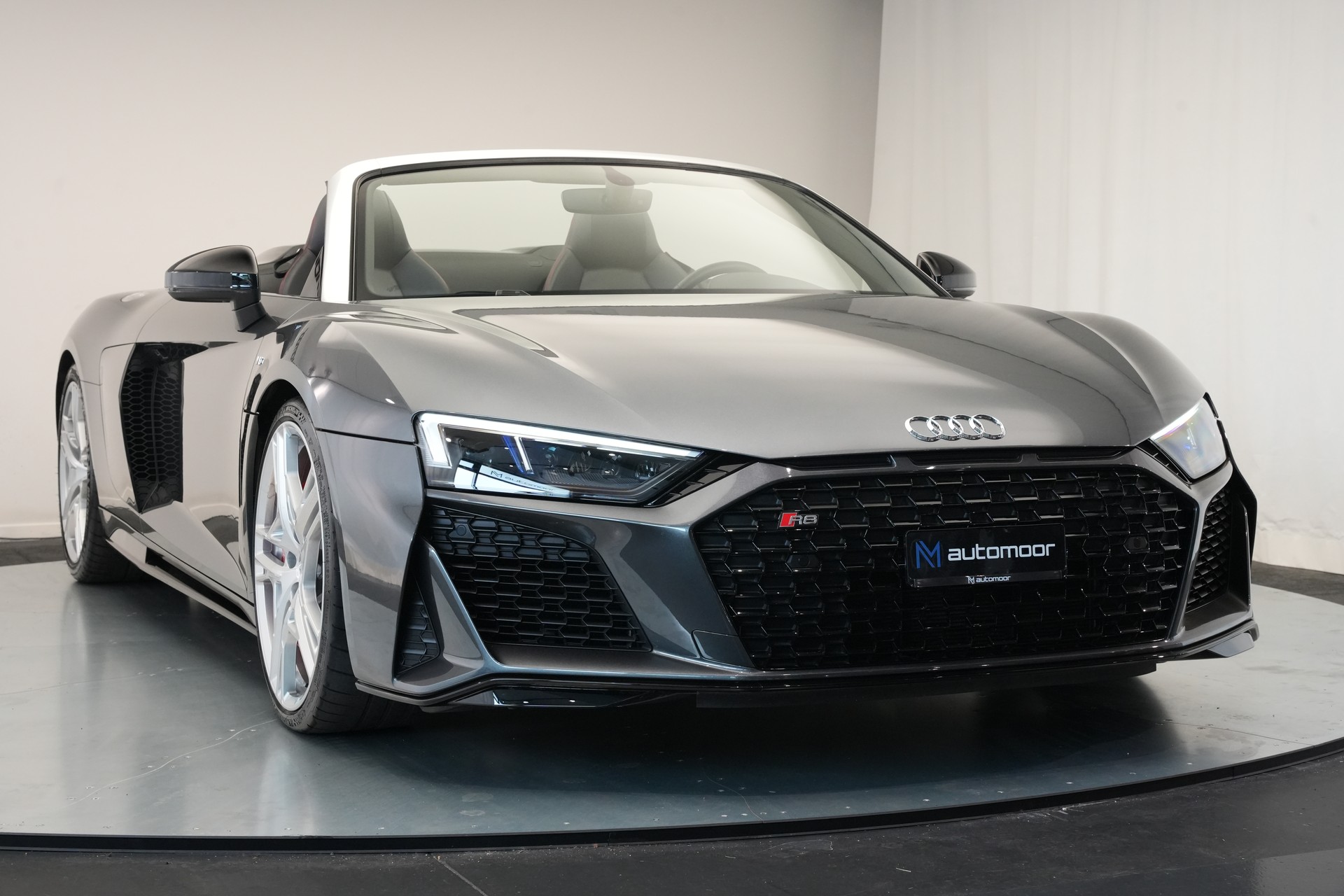 AUDI R8 Spyder performance S-Tronic *Carbon* *B&O*-image-45