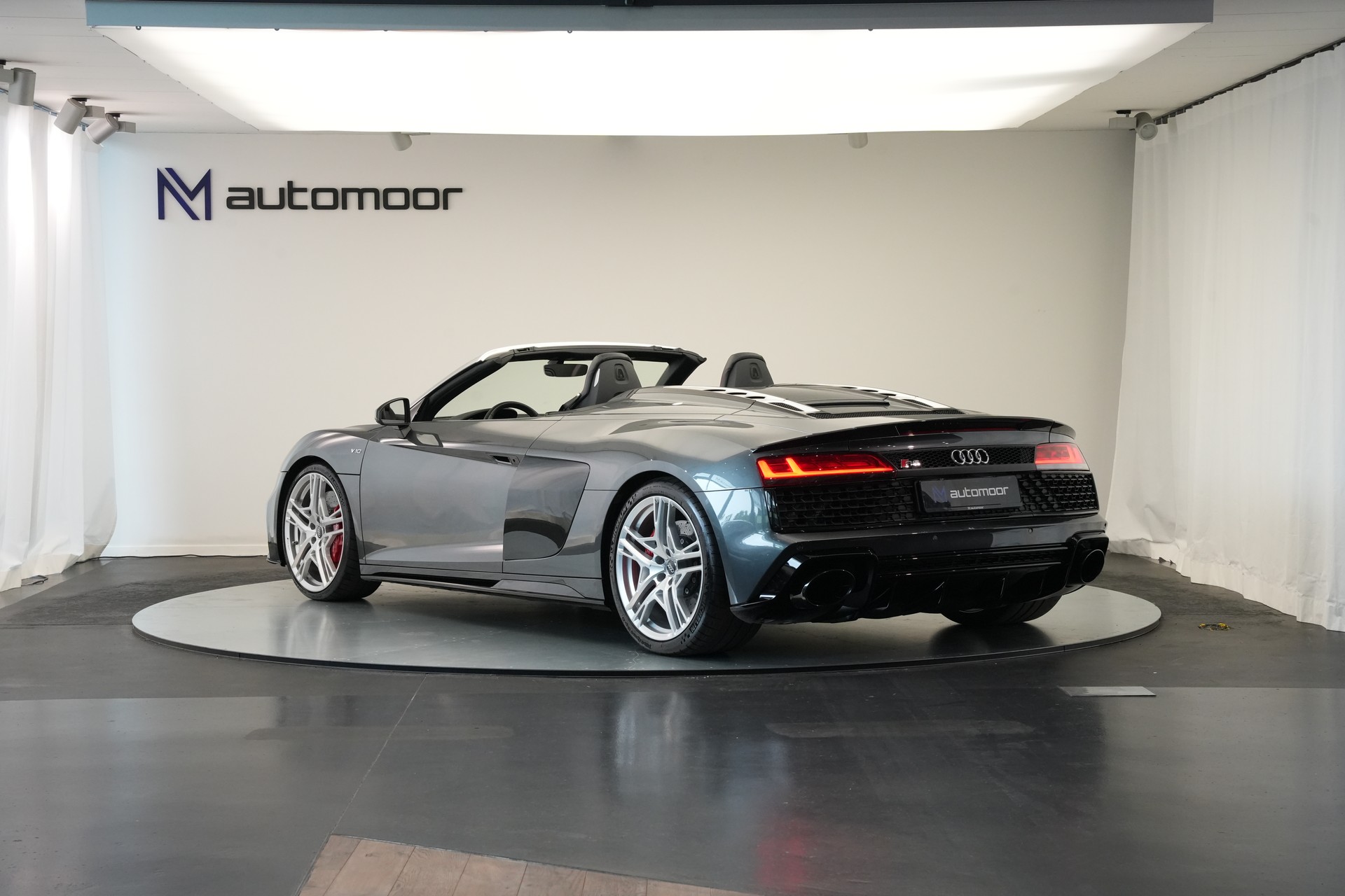 AUDI R8 Spyder performance S-Tronic *Carbon* *B&O*-image-6