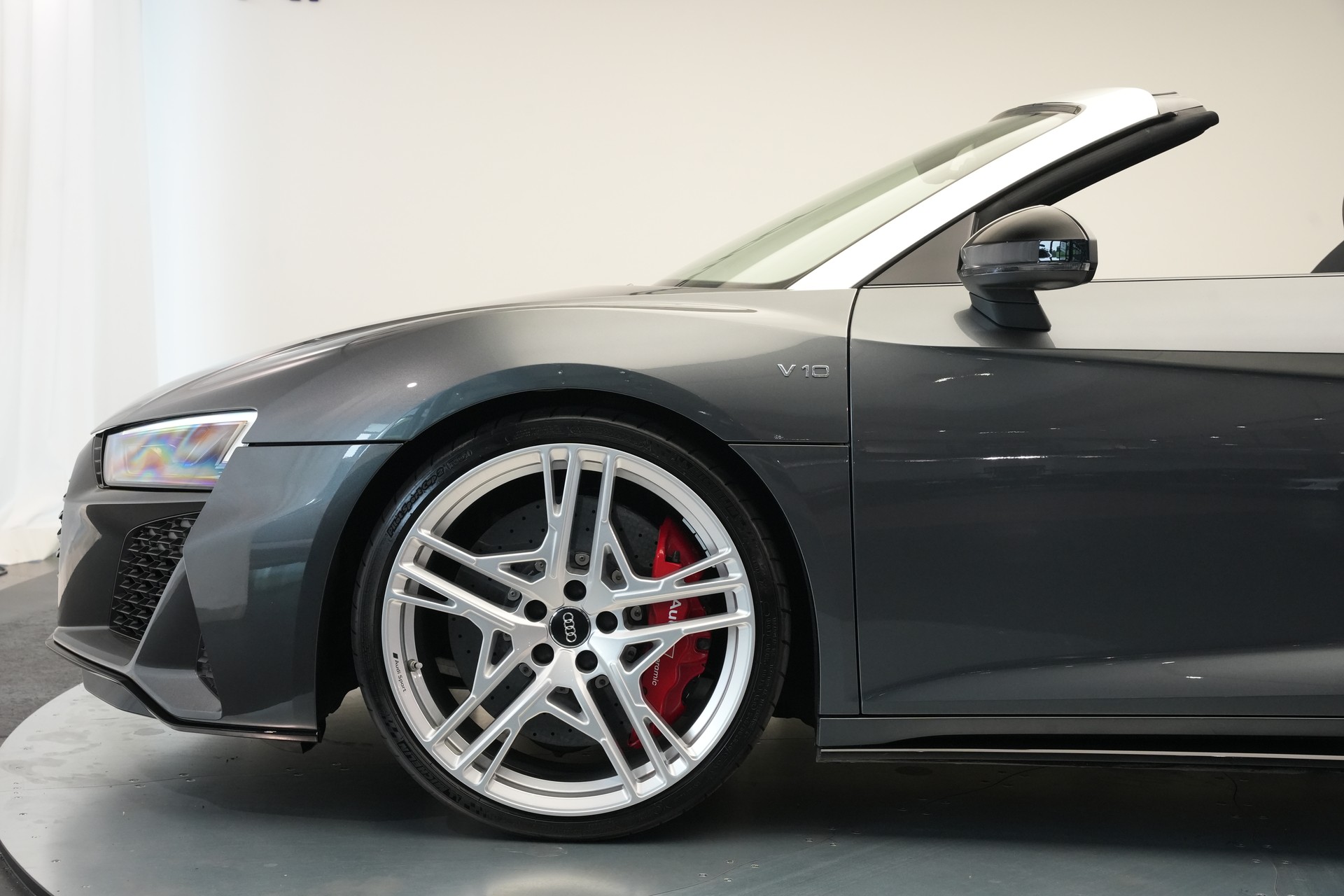 AUDI R8 Spyder performance S-Tronic *Carbon* *B&O*-image-42