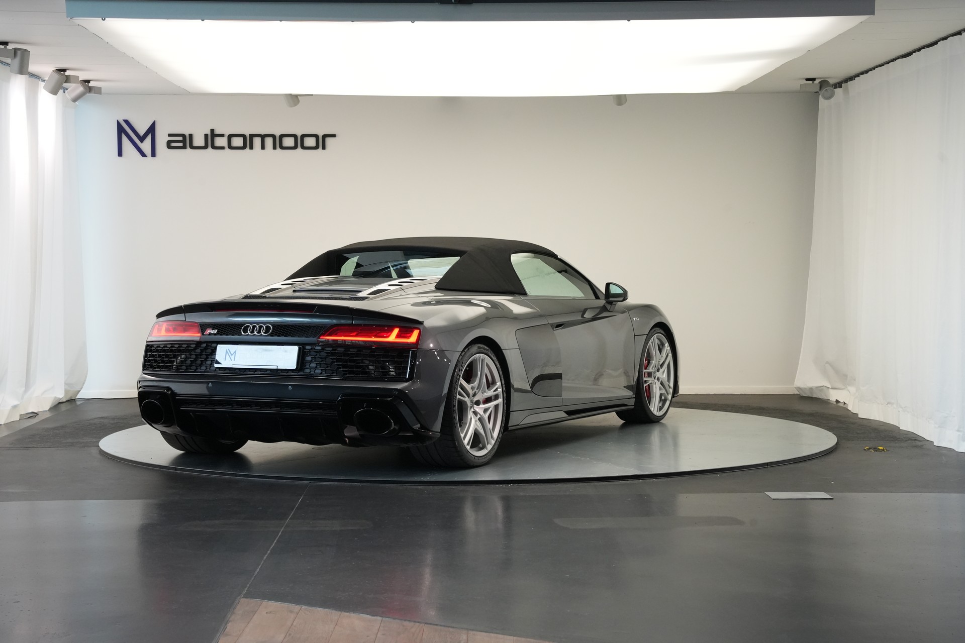AUDI R8 Spyder performance S-Tronic *Carbon* *B&O*-image-11