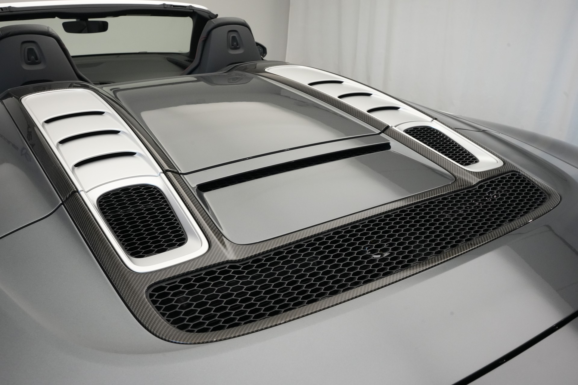 AUDI R8 Spyder performance S-Tronic *Carbon* *B&O*-image-39