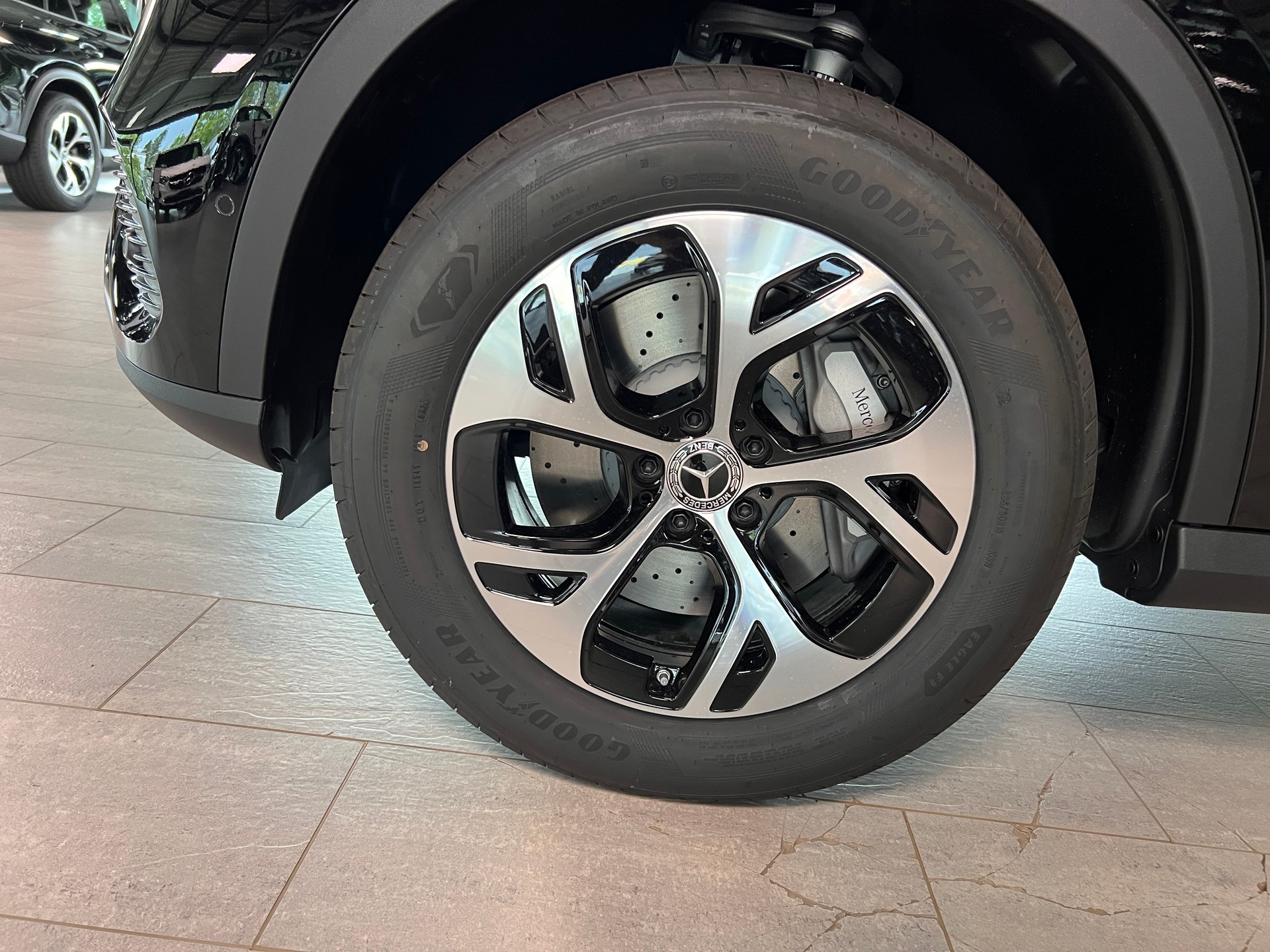 MERCEDES-BENZ GLC 300 e 4Matic EQ Star 9G-Tronic-image-5