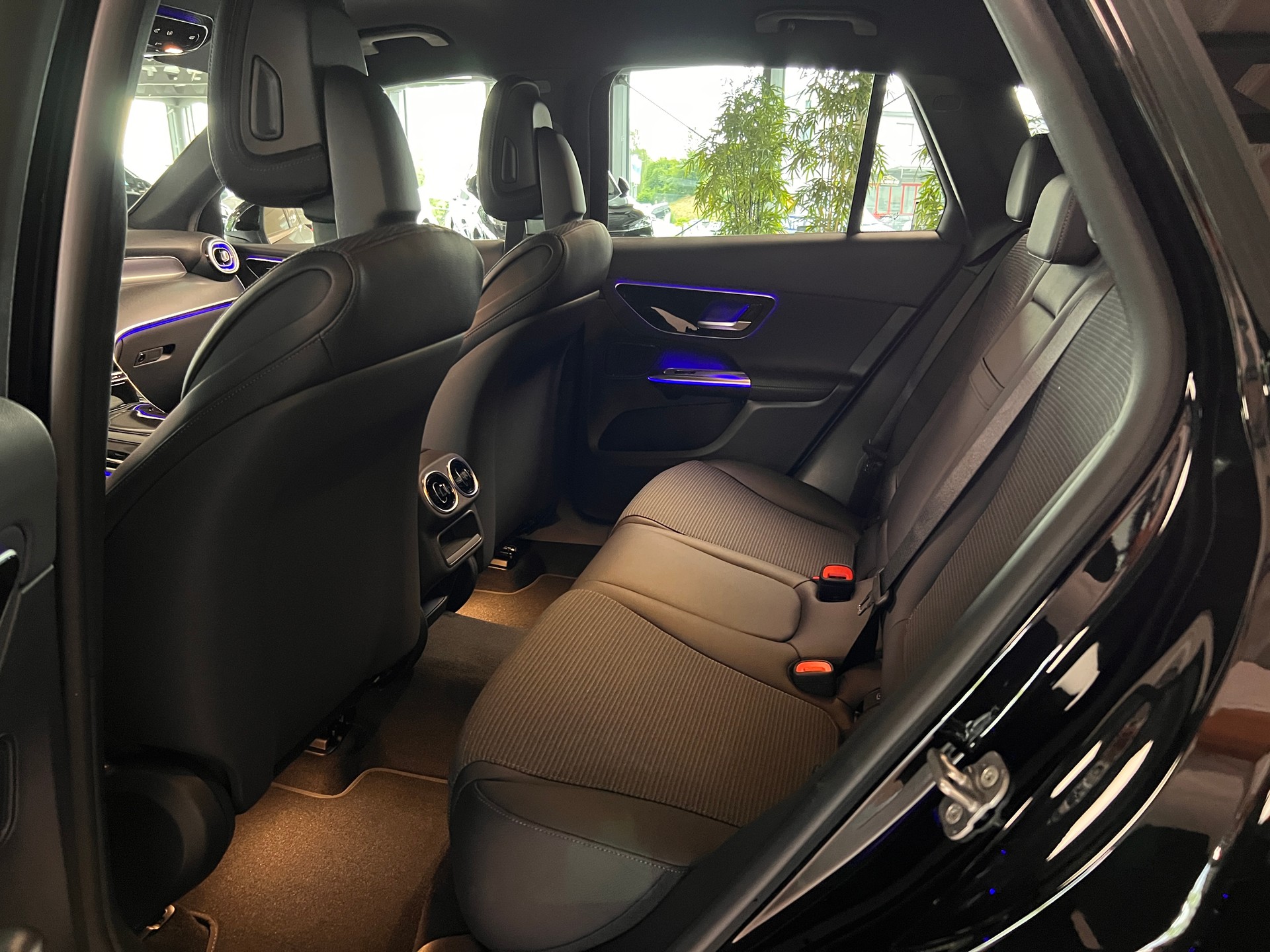 MERCEDES-BENZ GLC 300 e 4Matic EQ Star 9G-Tronic-image-8