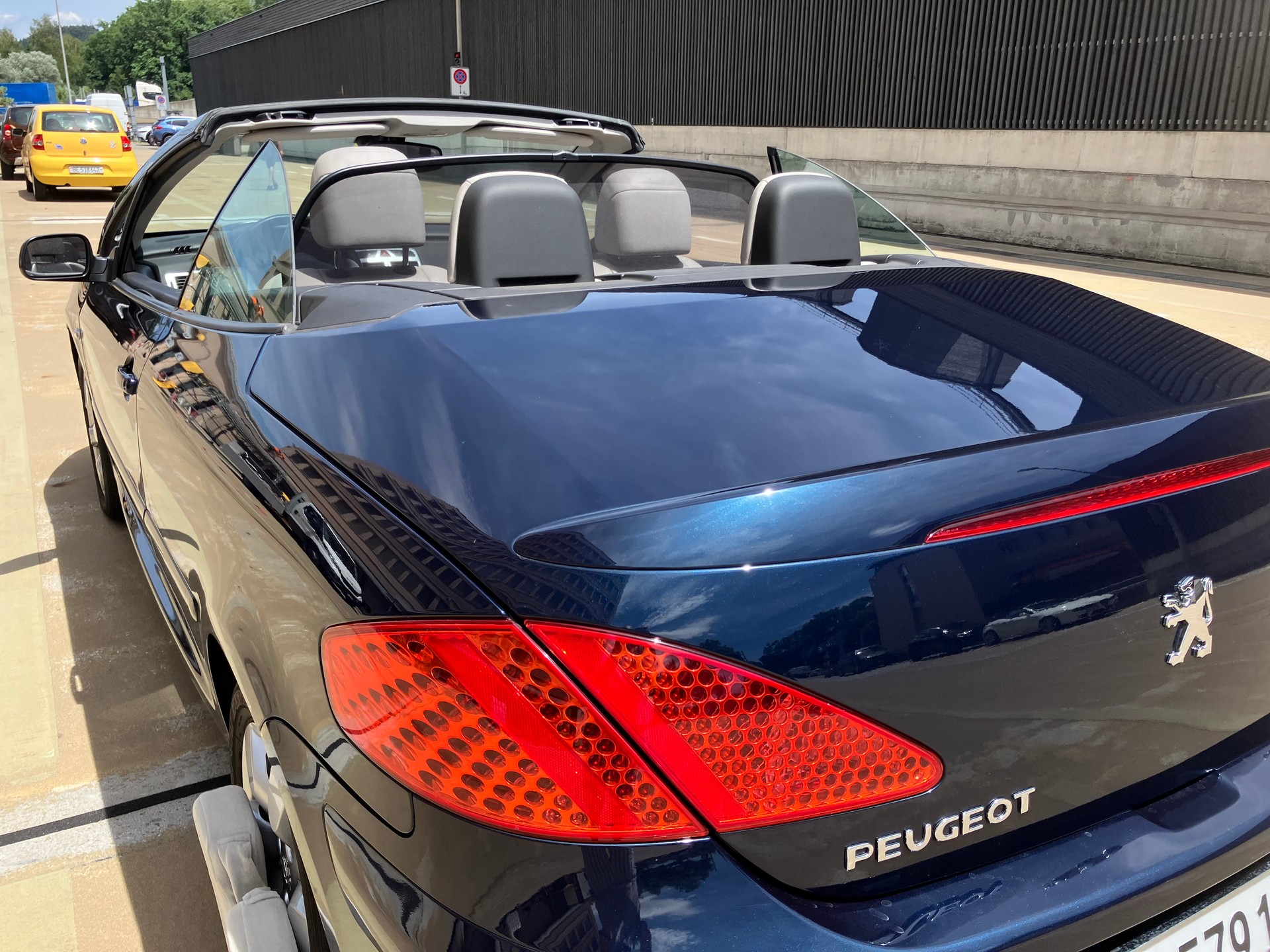 PEUGEOT 2.0 16V 143 Dynamic-image-3
