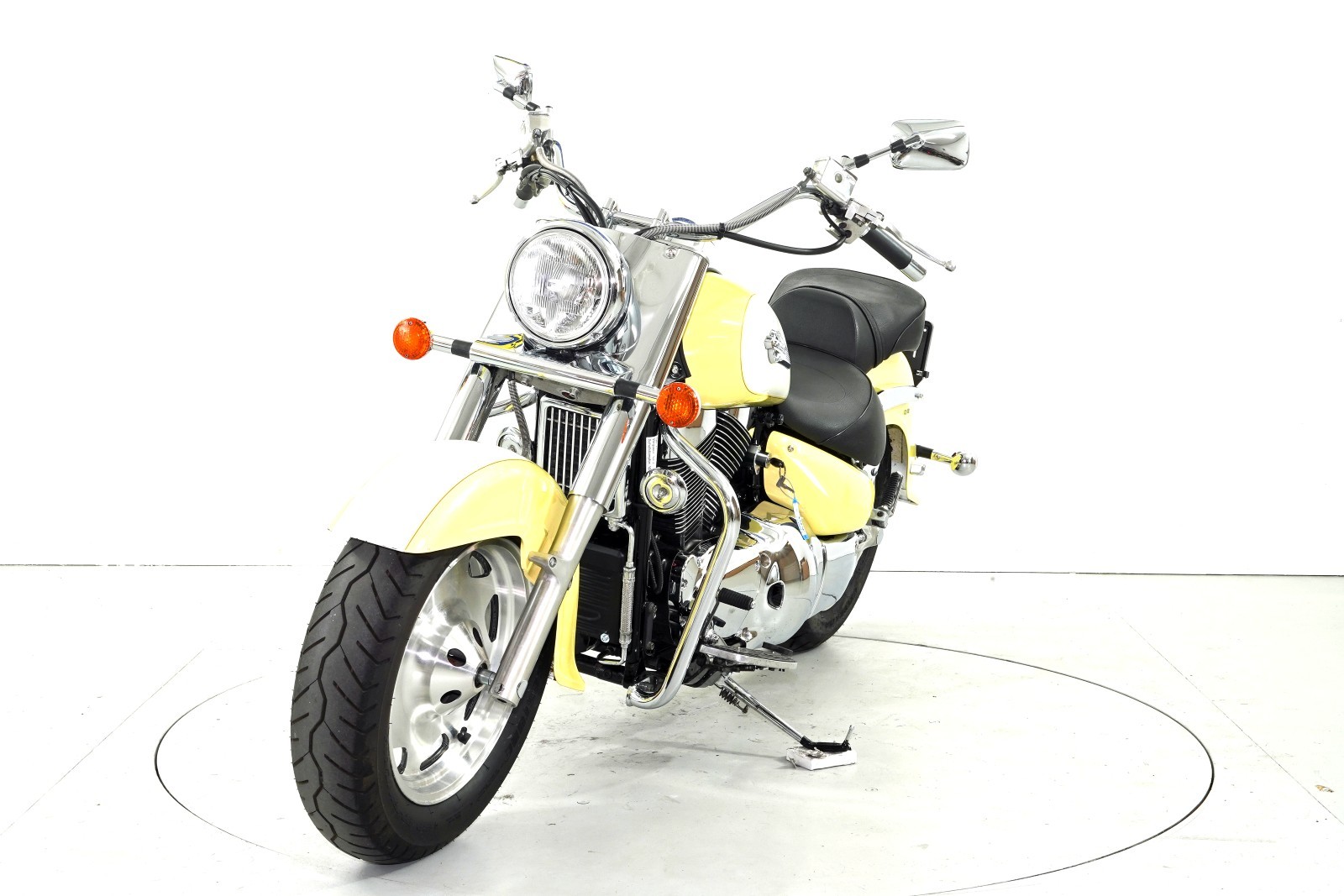 SUZUKI VL 1500-showroom-element-2